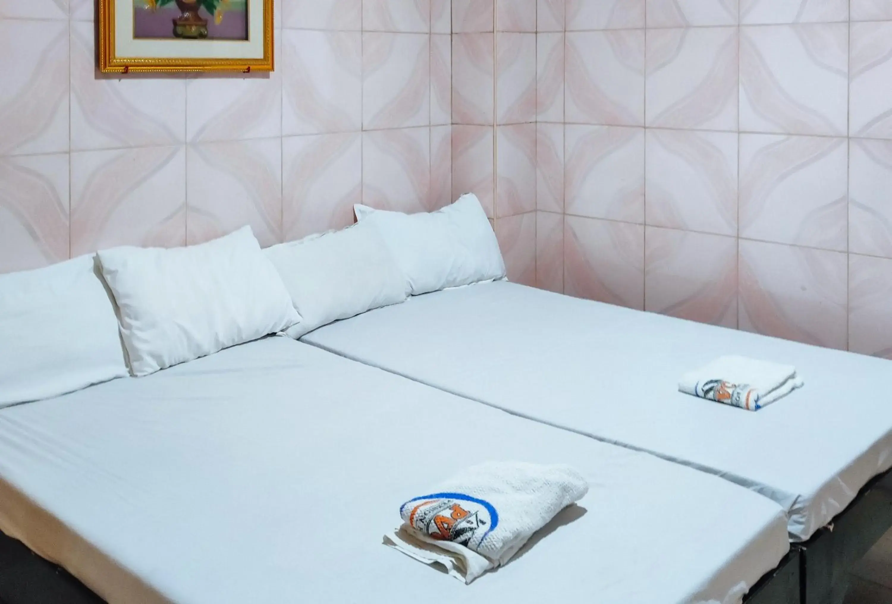 Twin Room in RedDoorz @ PVC Pension Haus Twin Room in RedDoorz @ PVC Pension Haus