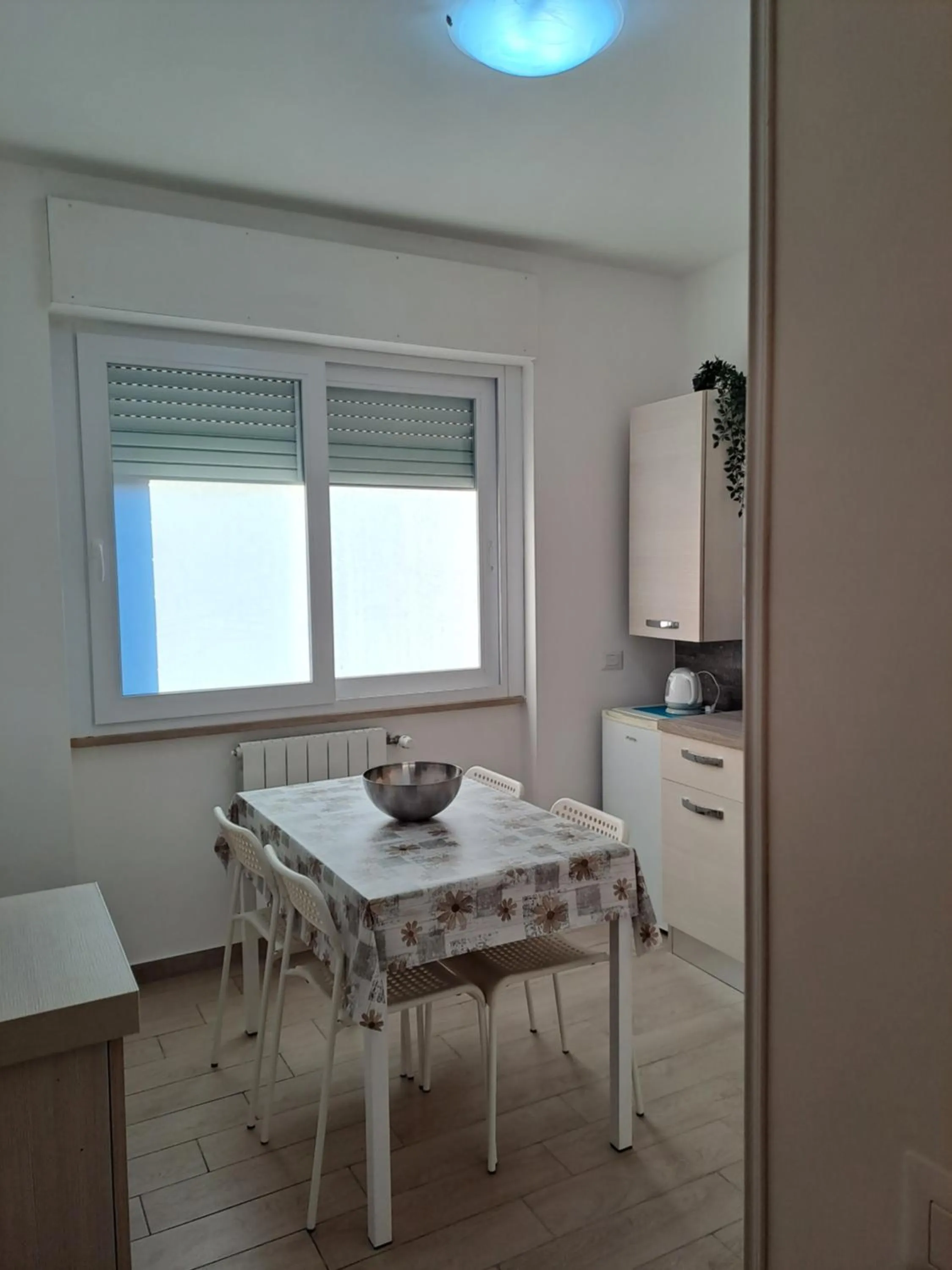 Kitchen or kitchenette in VACANZA A CASA - Gallicano