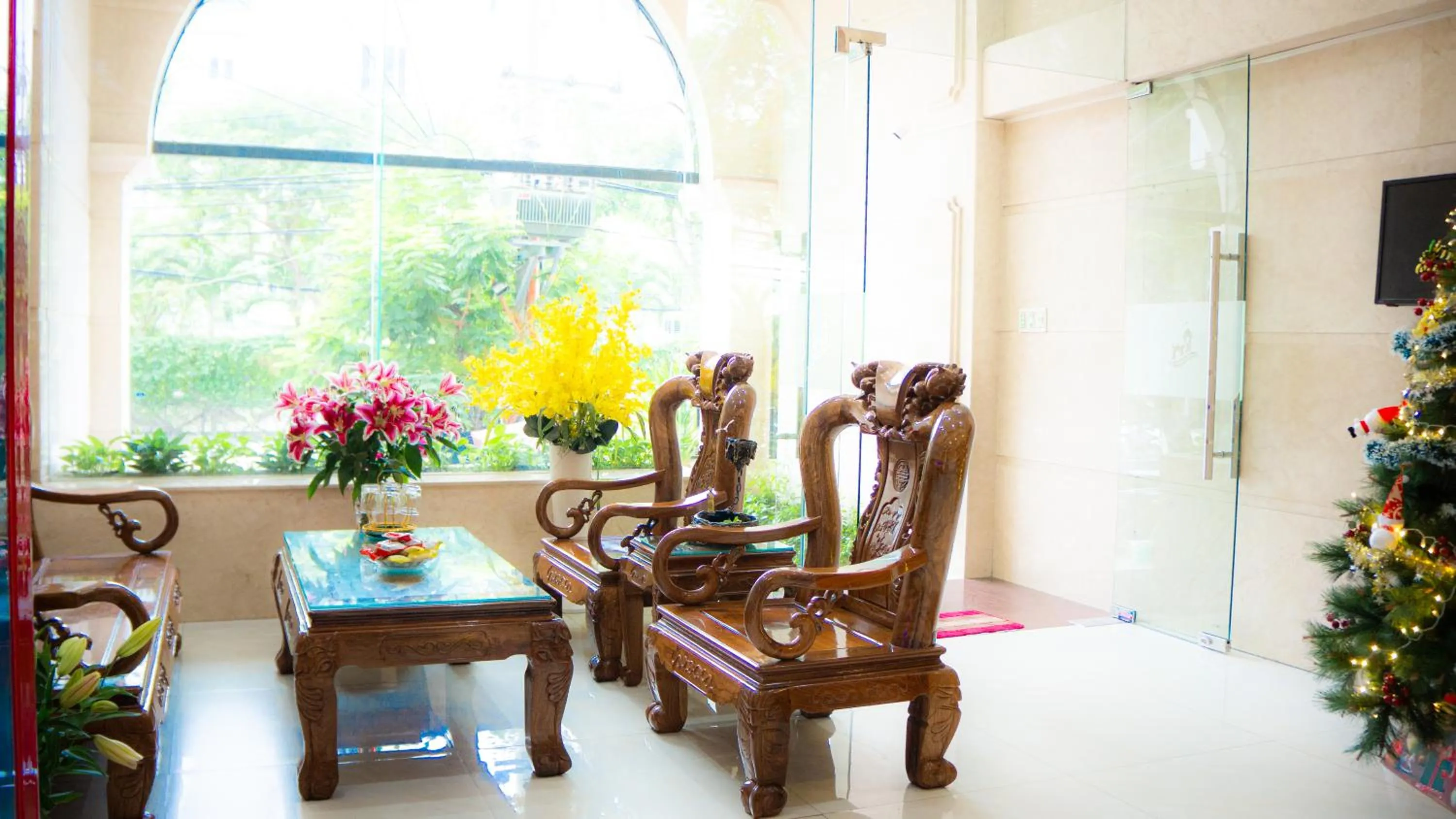 hair dresser in Sea Castle Hotel