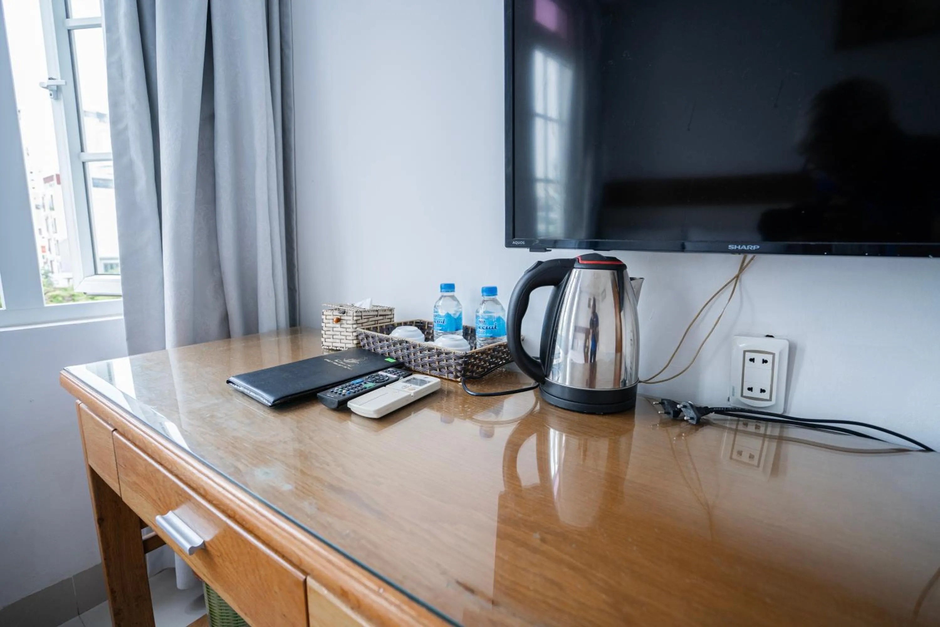 Coffee/tea facilities in Sea Castle Hotel