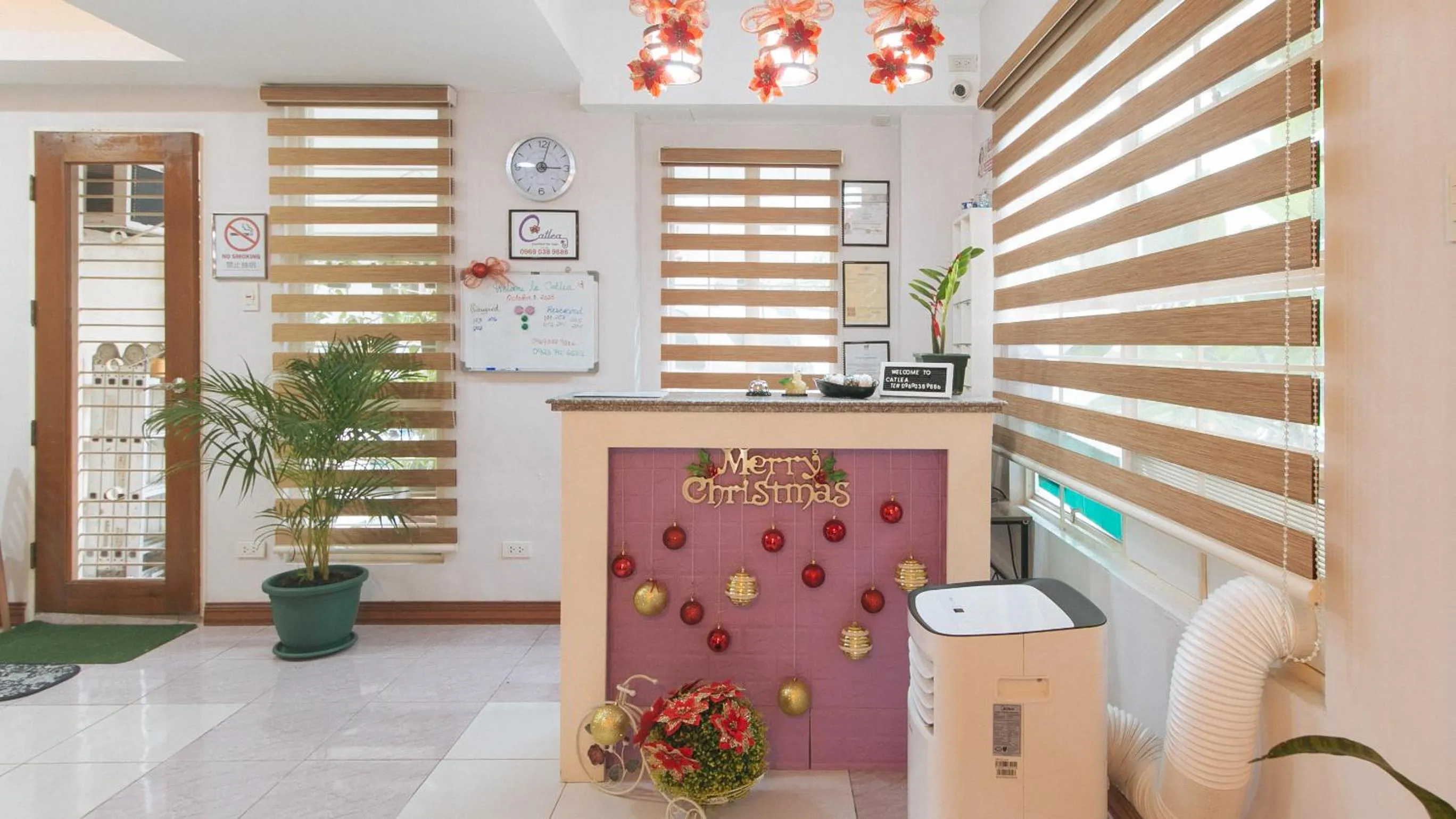 Lobby or reception in Catlea Inn