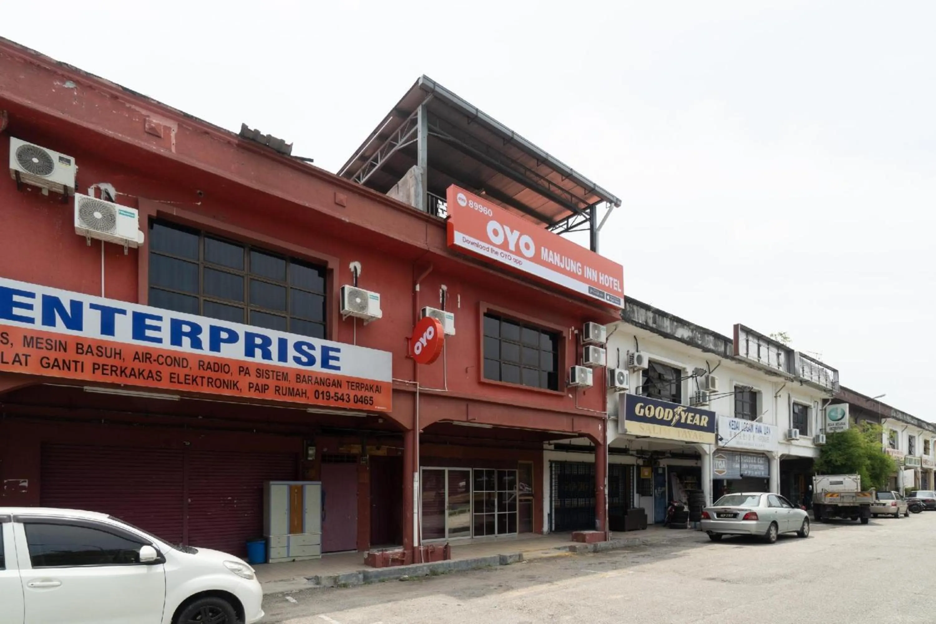 Neighbourhood in OYO 89960 Manjung Inn Hotel