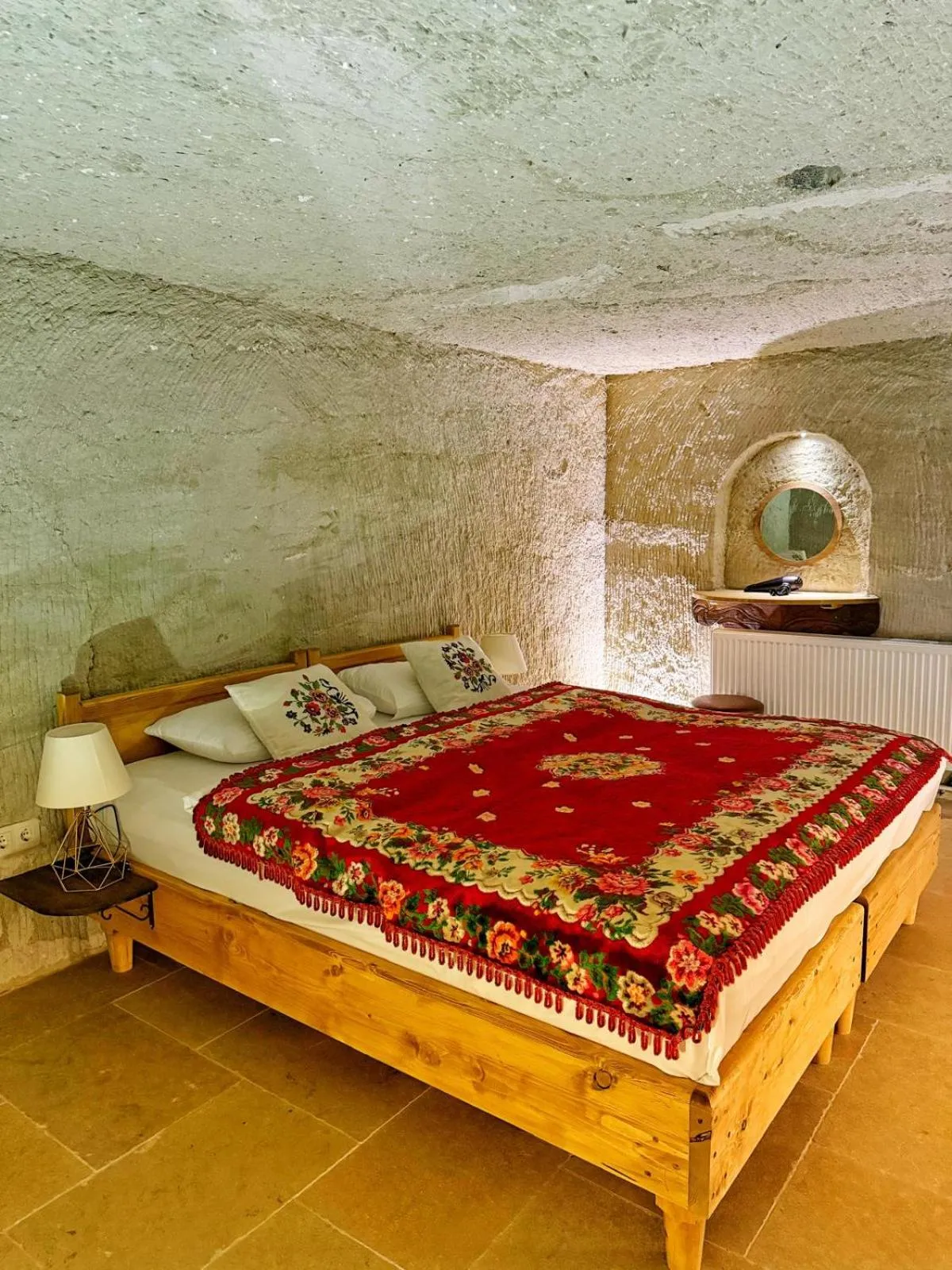 Bedroom, Bed in My Cave Suites