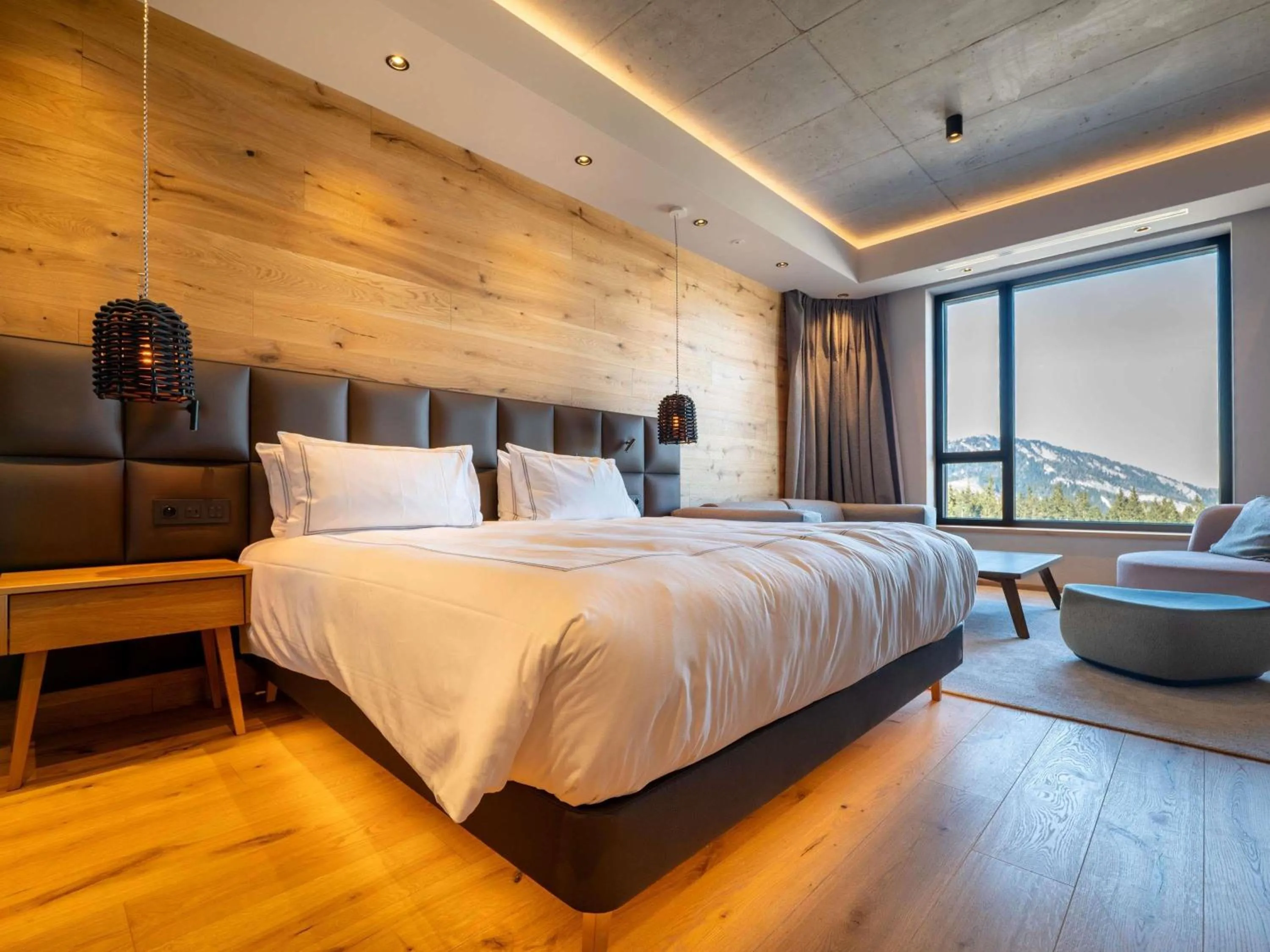 Bedroom, Bed in Swissôtel Damian Jasna