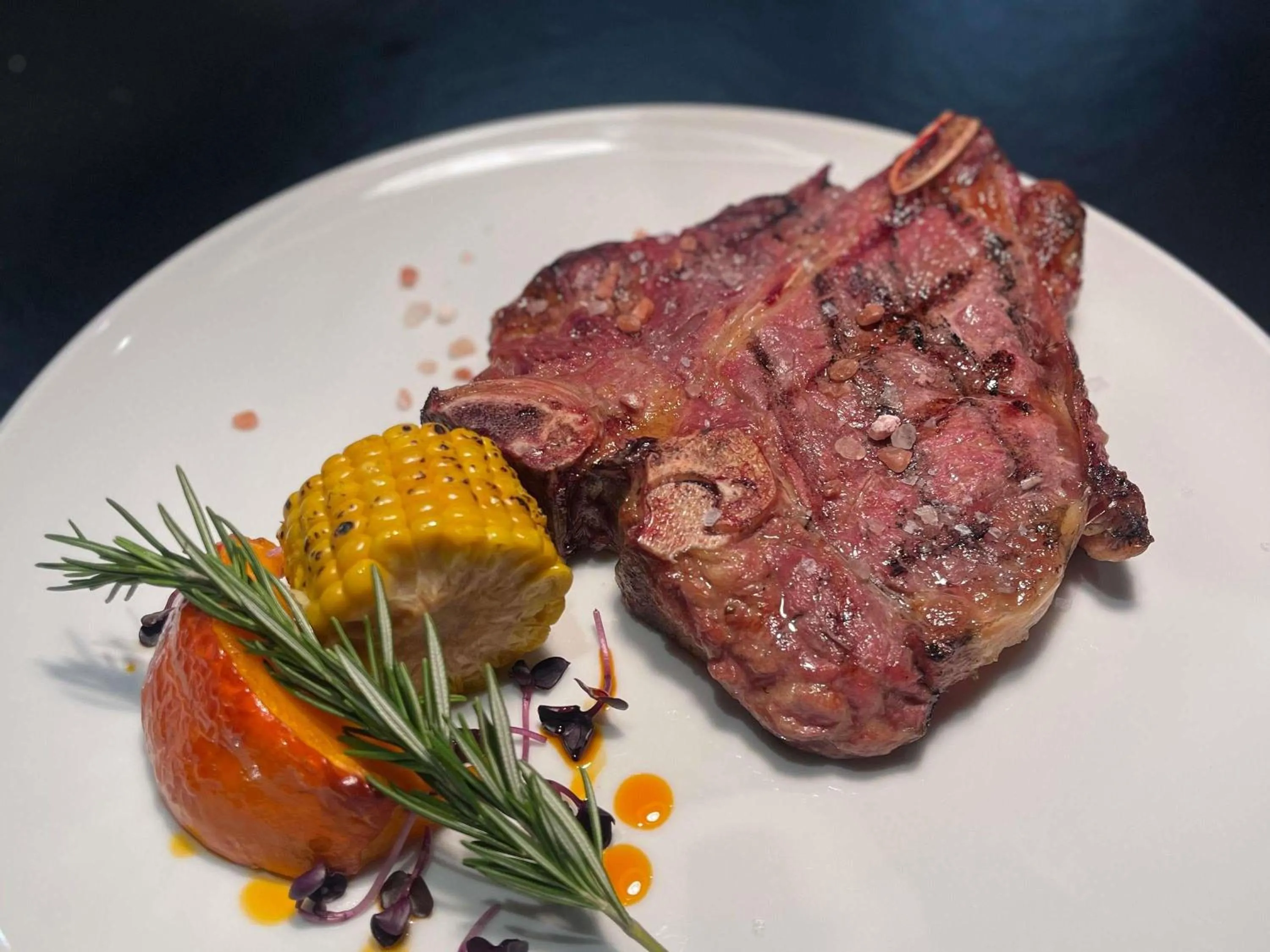 Restaurant/places to eat in Swissôtel Damian Jasna