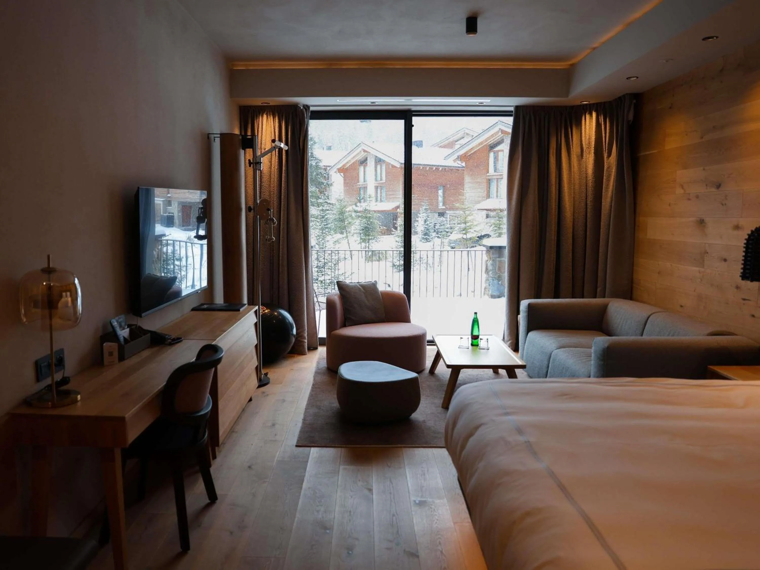 Bedroom, Bed in Swissôtel Damian Jasna