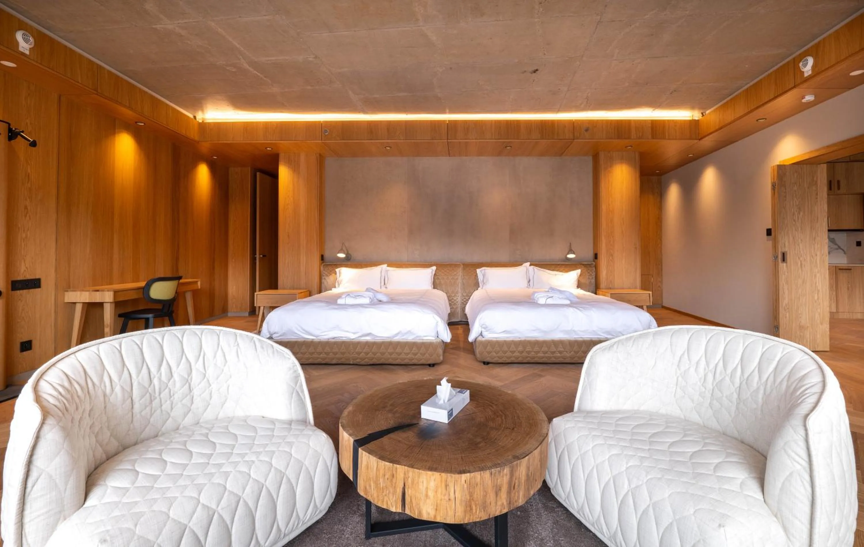 Bedroom, Bed in Swissôtel Damian Jasna