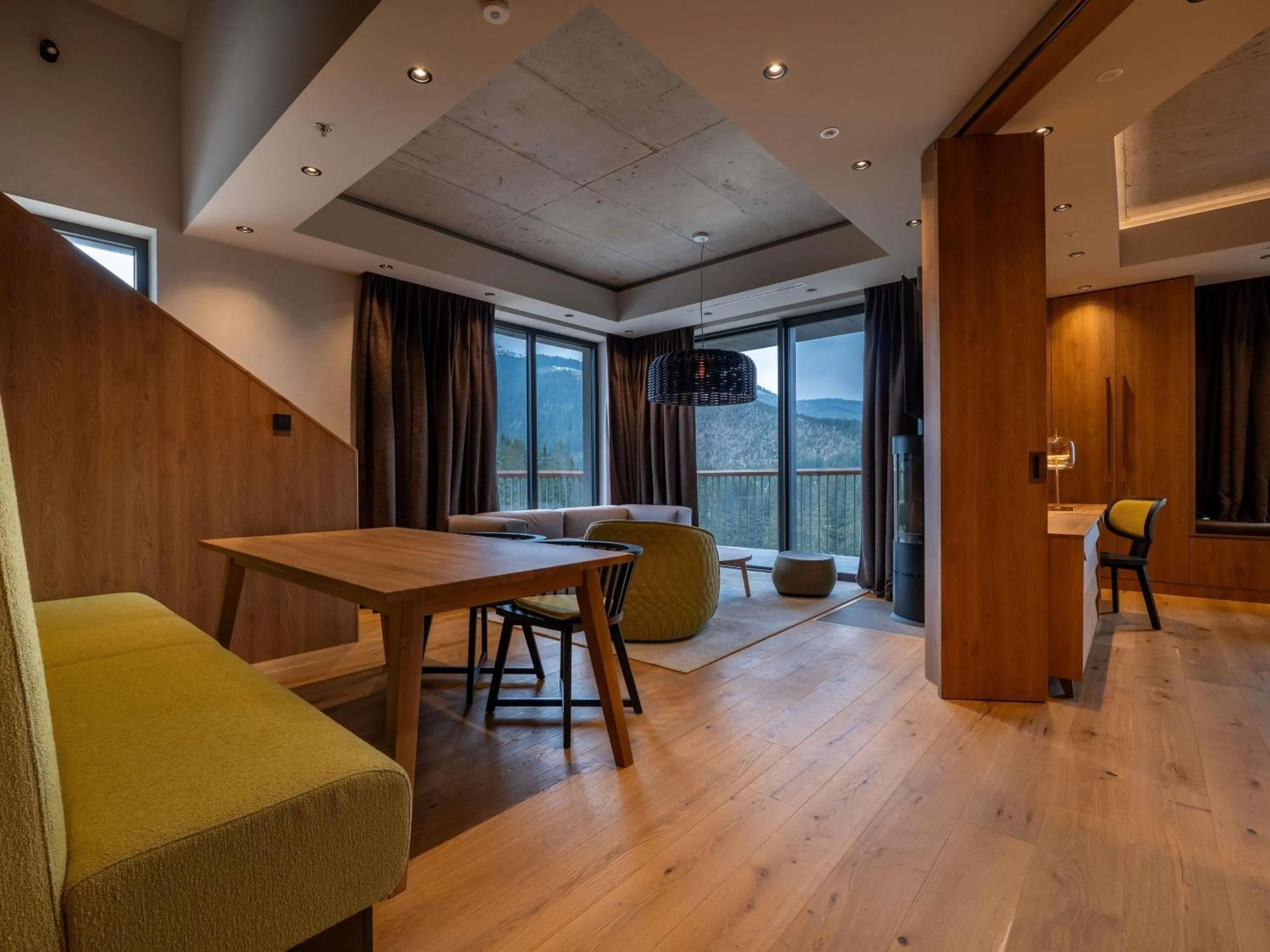 Bedroom in Swissôtel Damian Jasna