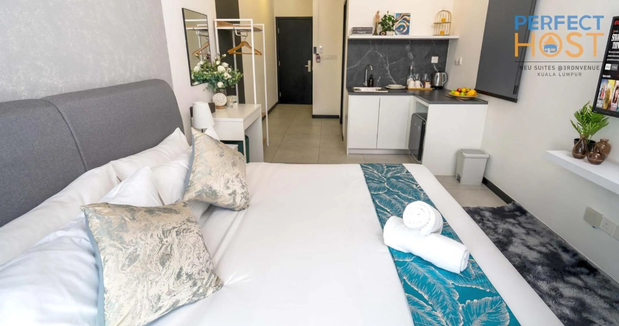 Bed in Neu Suites @ 3rdNvenue by Perfect Host