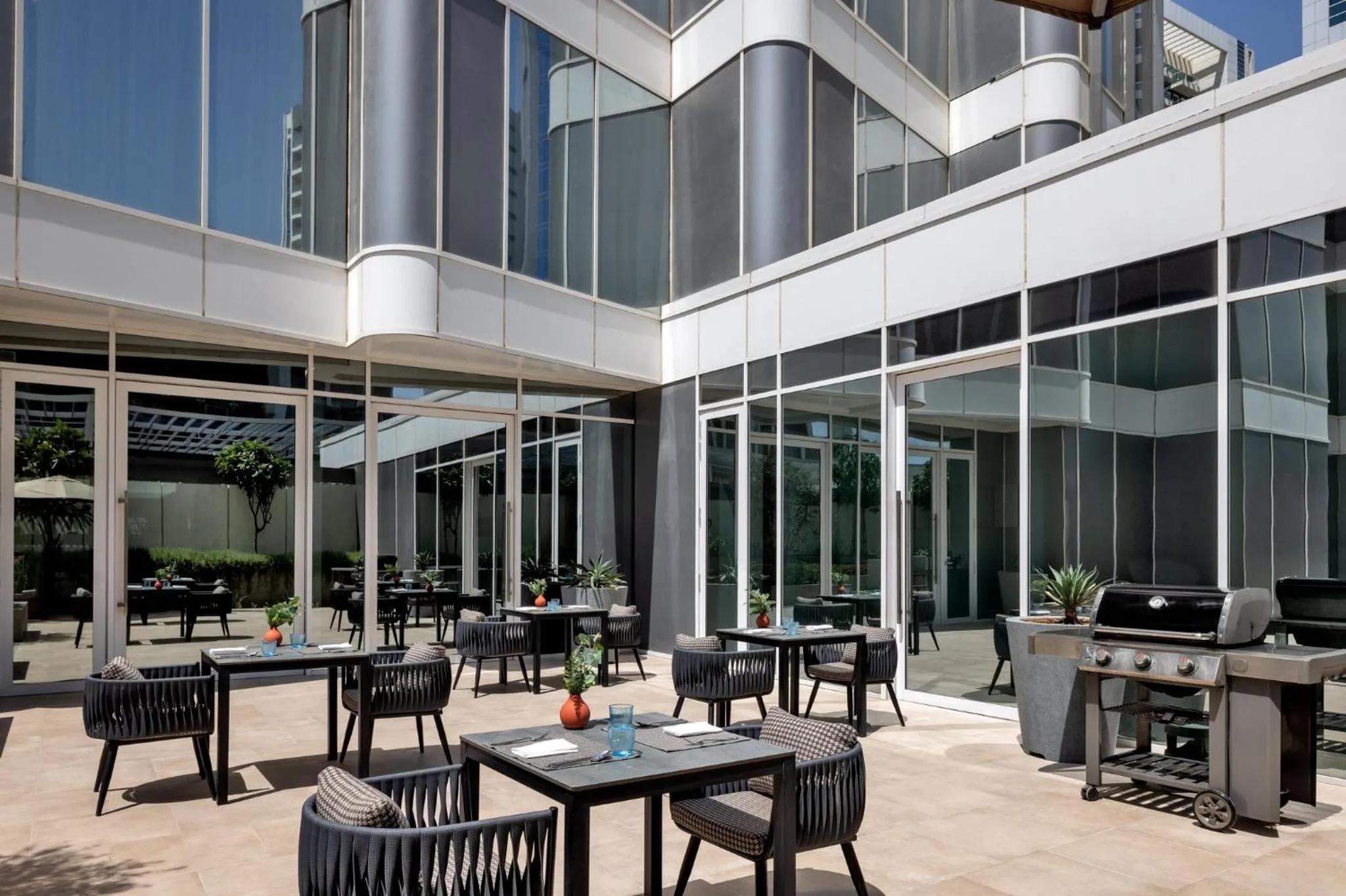 Restaurant/places to eat in Staybridge Suites Dubai Business Bay by IHG
