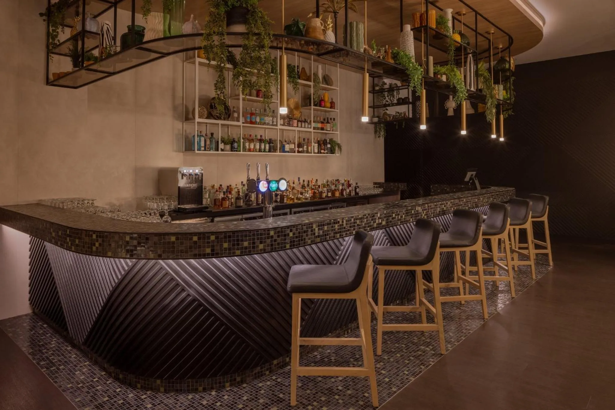 Restaurant/places to eat in Staybridge Suites Dubai Business Bay by IHG