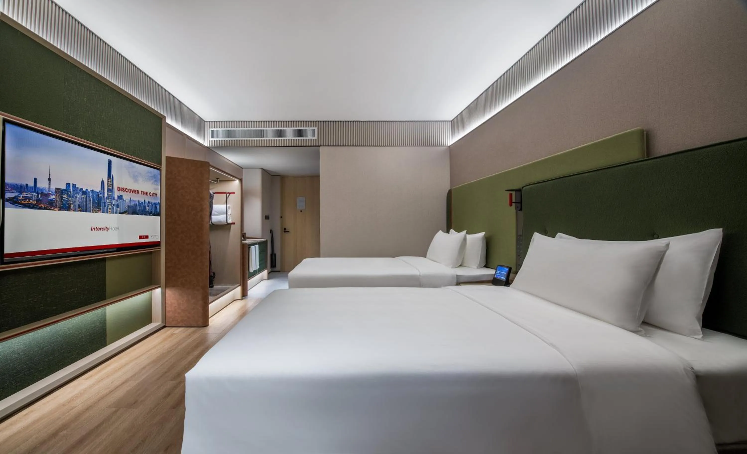 Bed in Intercity Shenzhen Futian Huanggang with Free Mini Bar