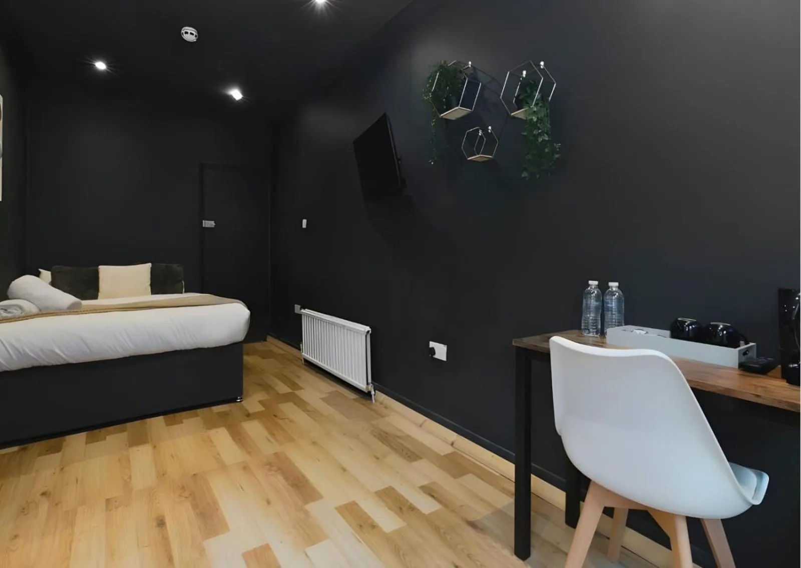 Bedroom, Bed in Amsterdam Hotel