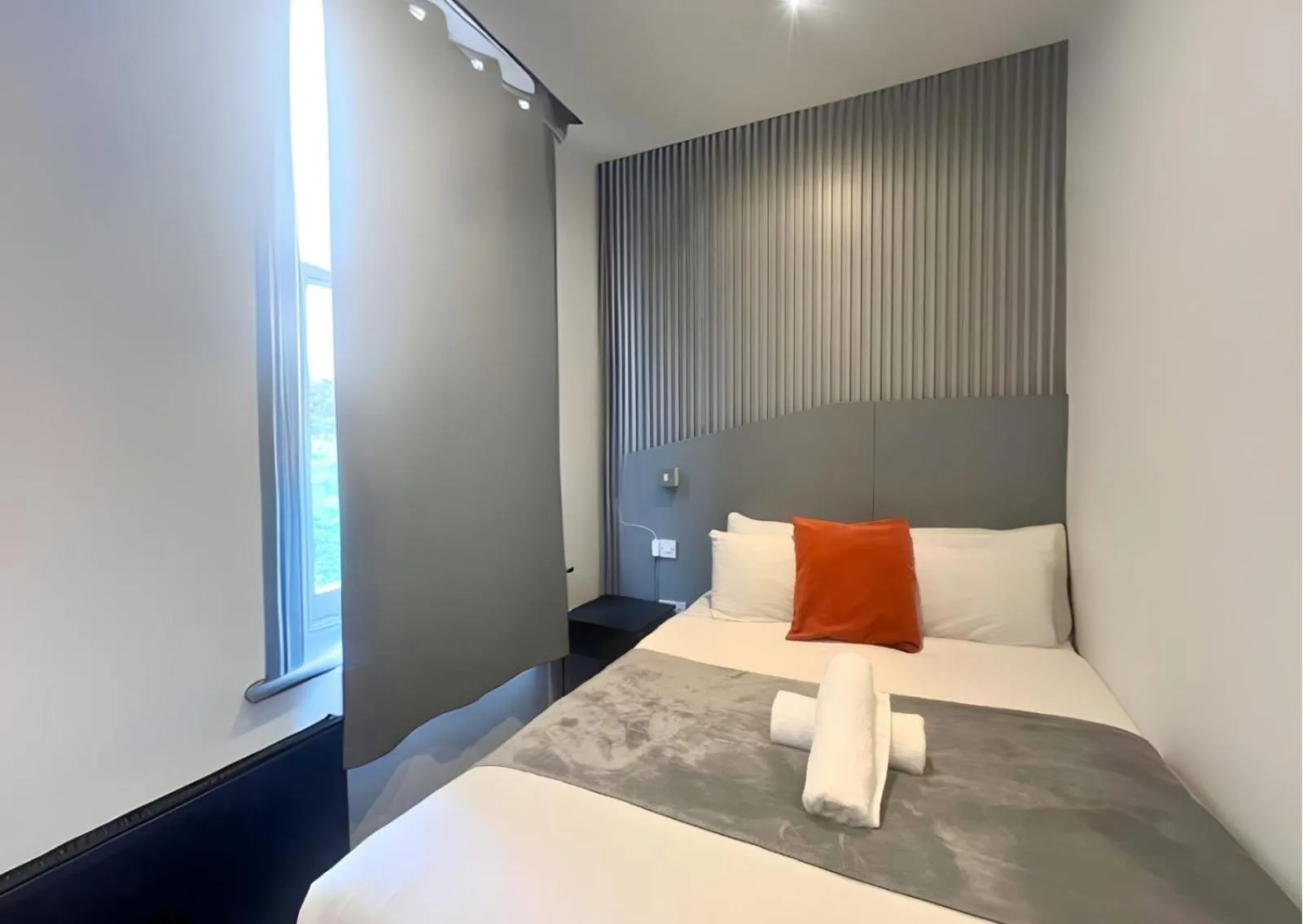 Bedroom, Bed in Amsterdam Hotel