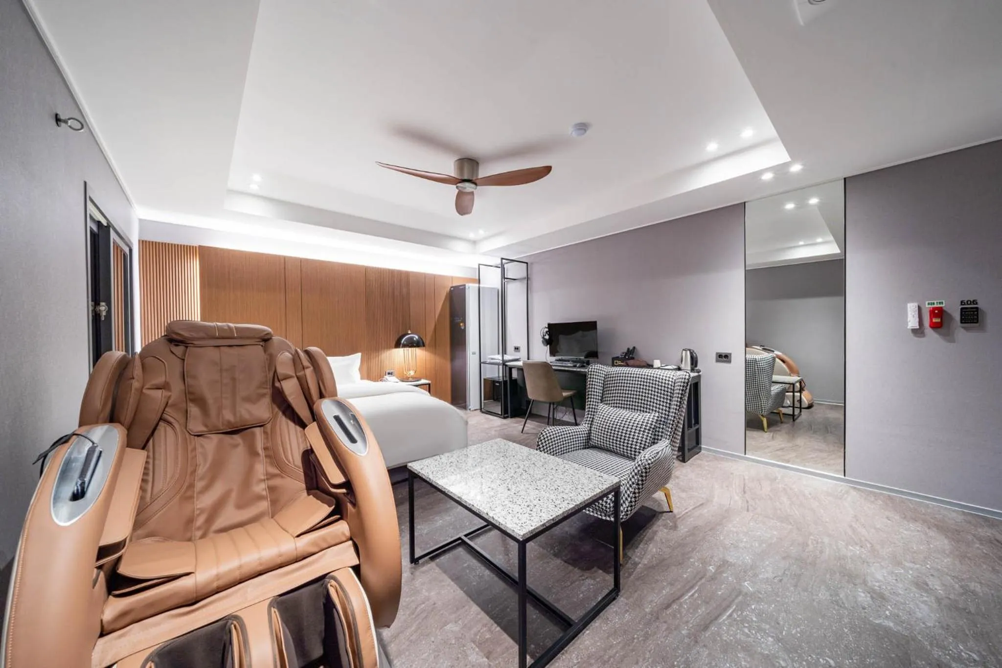 Bed in Jecheon The Wall Hotel