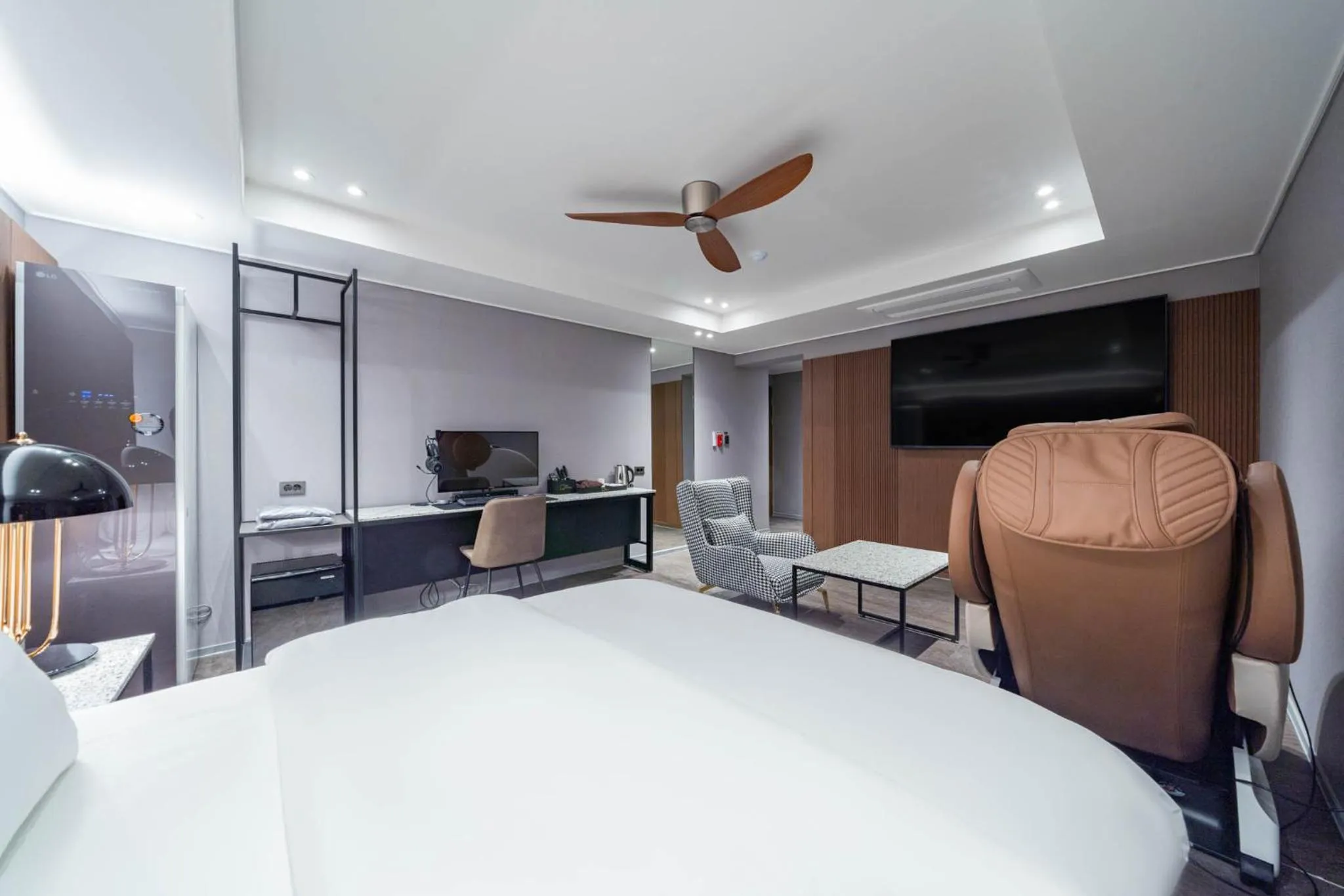 Bed in Jecheon The Wall Hotel