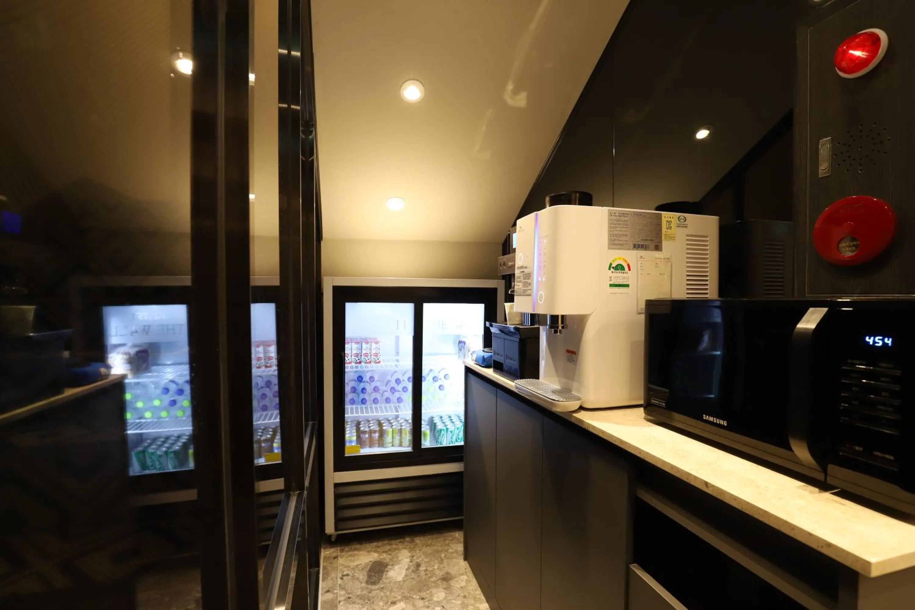 Coffee/tea facilities in Jecheon The Wall Hotel