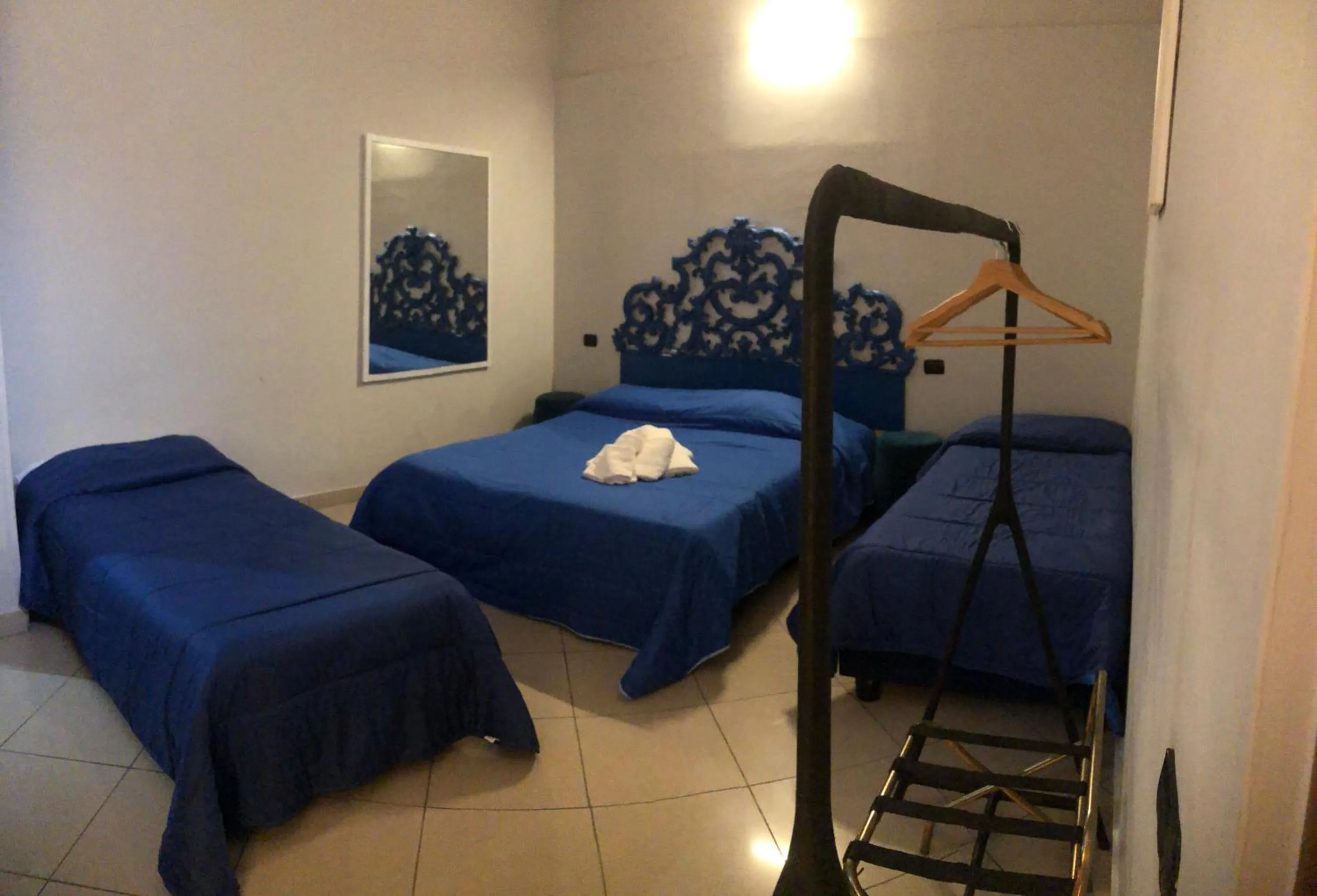 Photo of the whole room, Bed in Hotel Serena