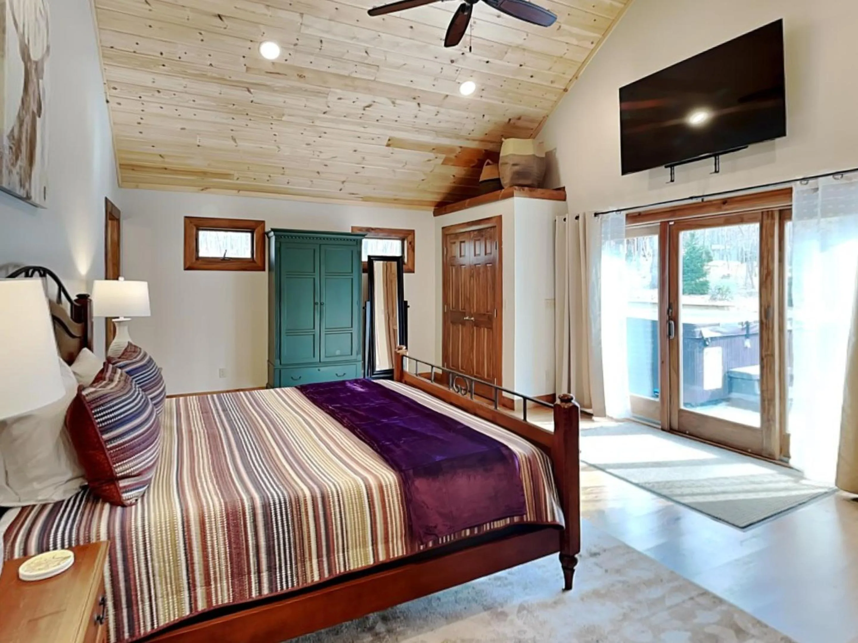 Bed in To The Point