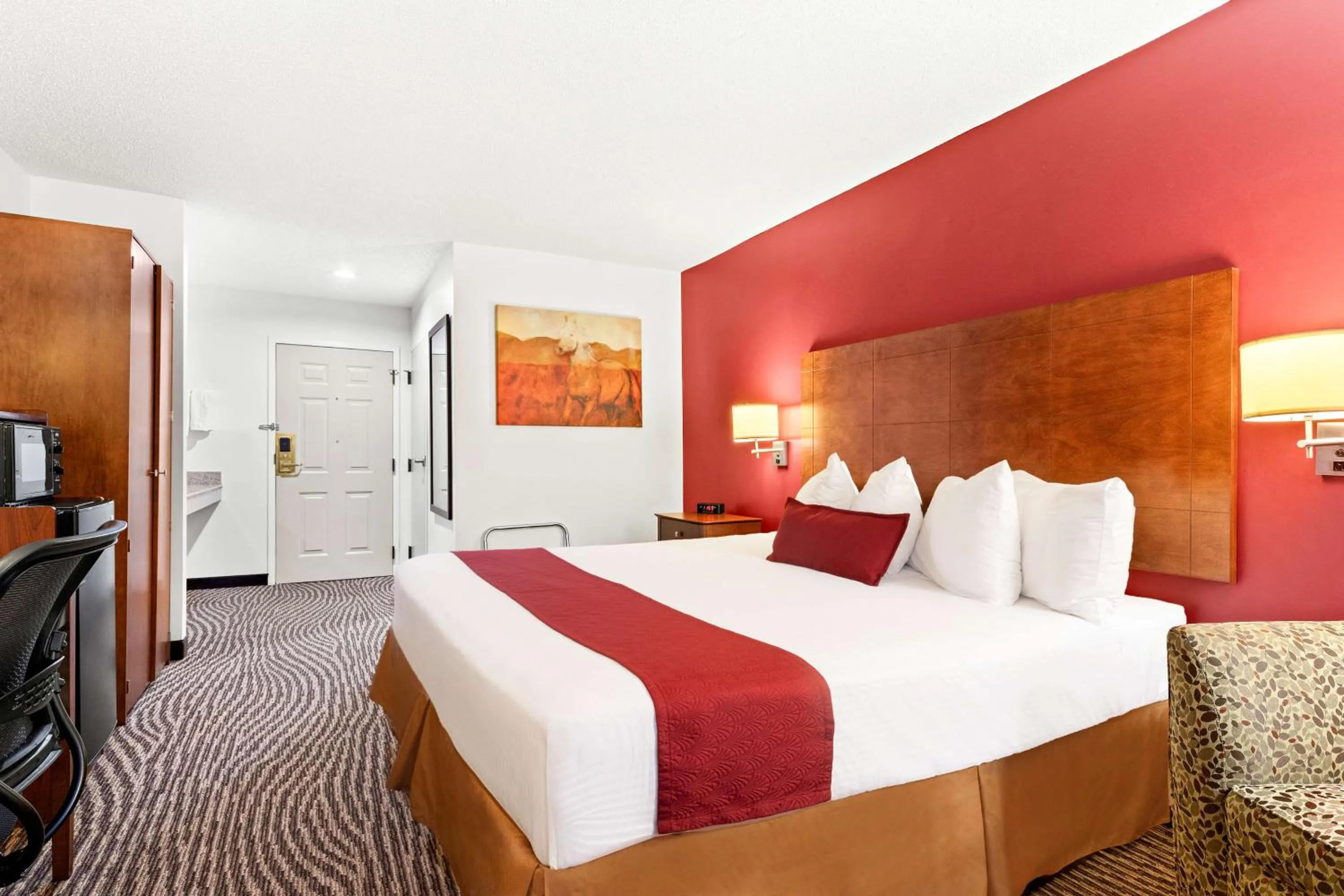 Bedroom, Bed in Best Western Okmulgee