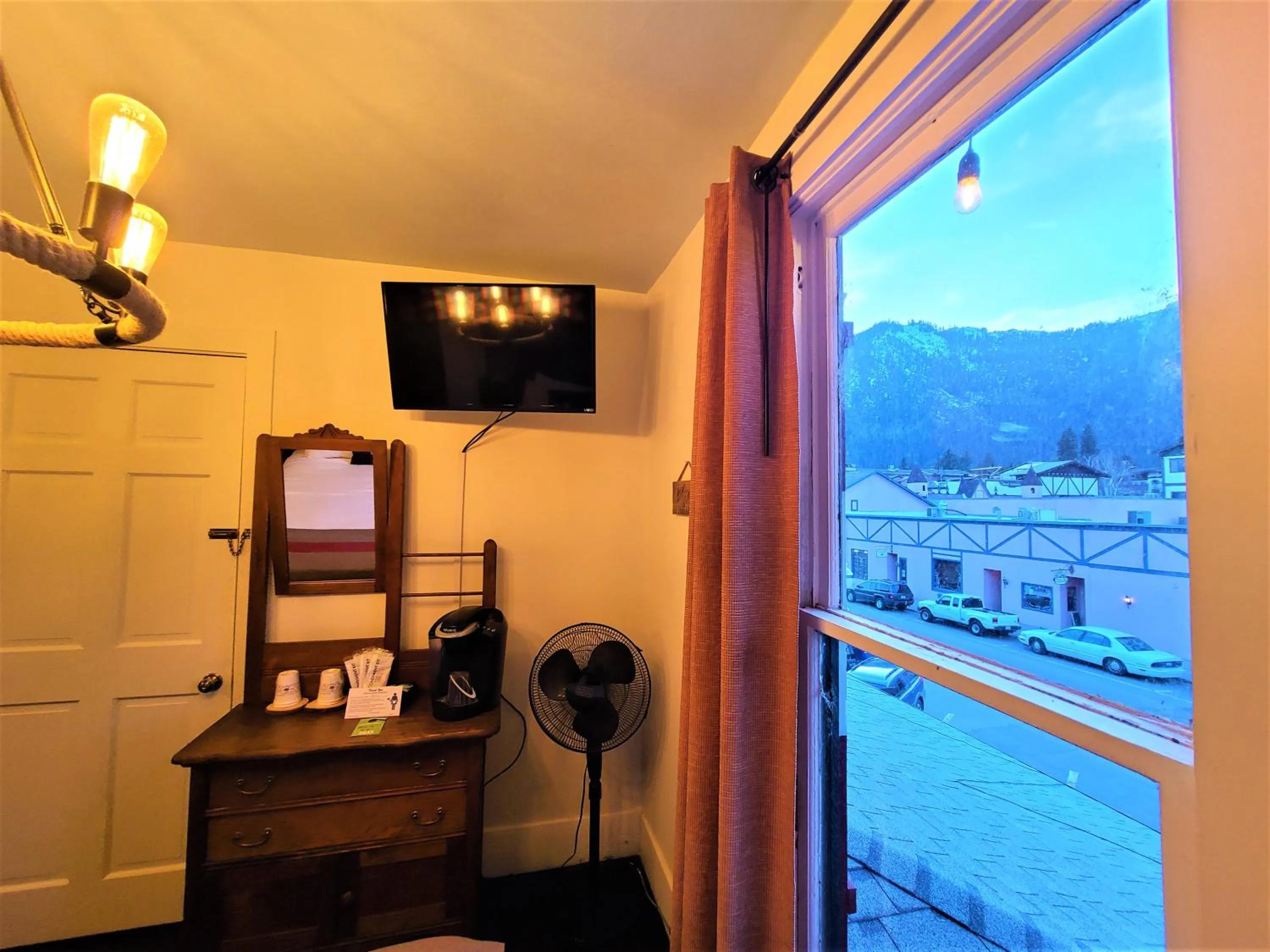 Mrs. Anderson's Lodging