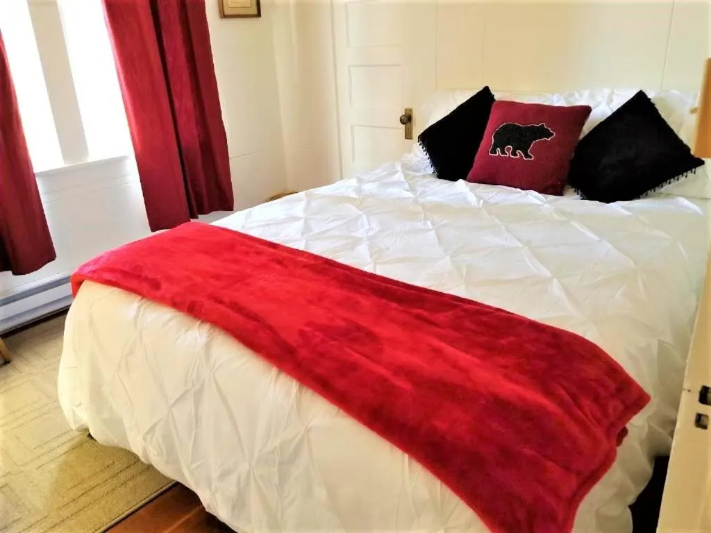 Bed in Mrs. Anderson's Lodging