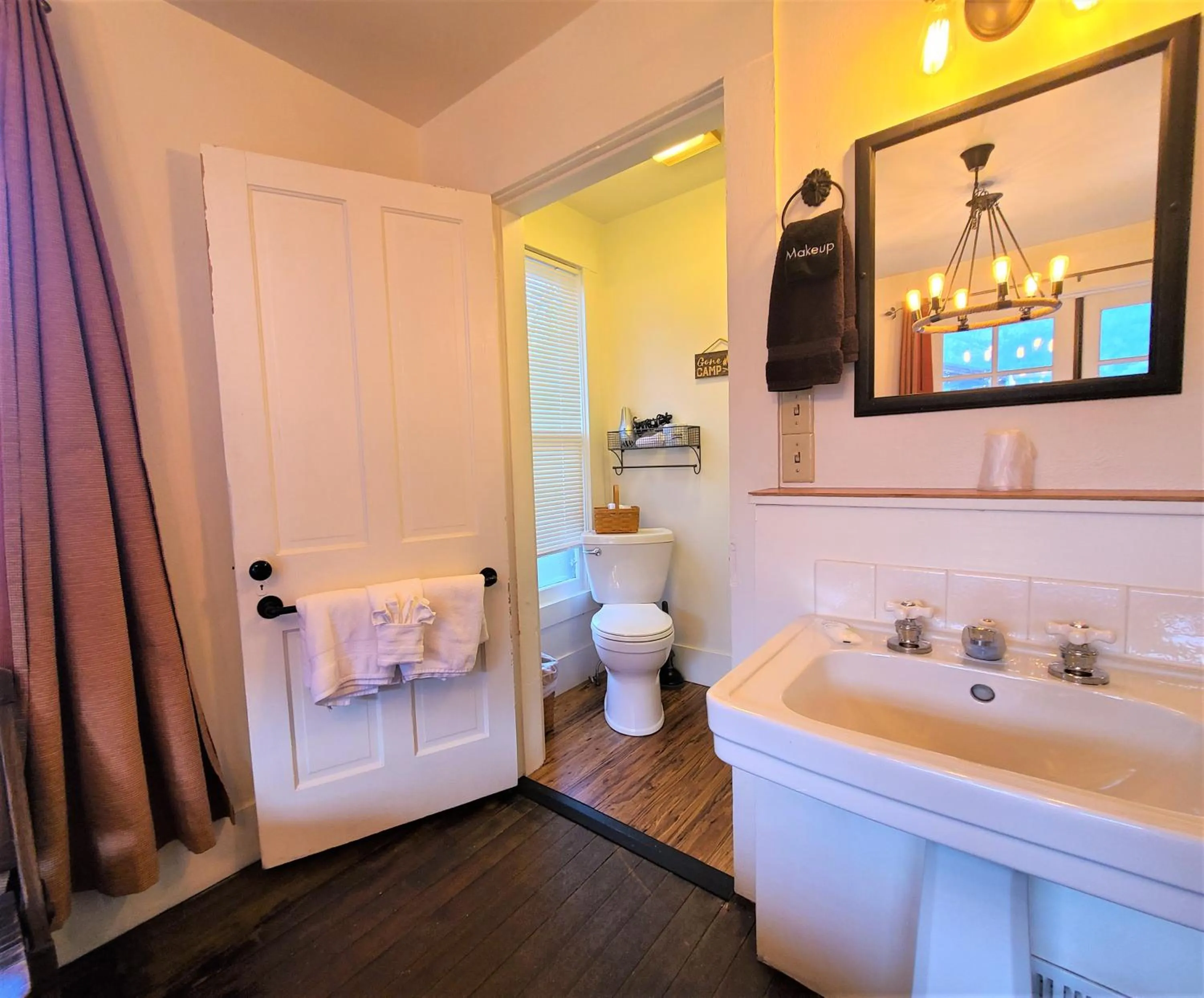 Mrs. Anderson's Lodging