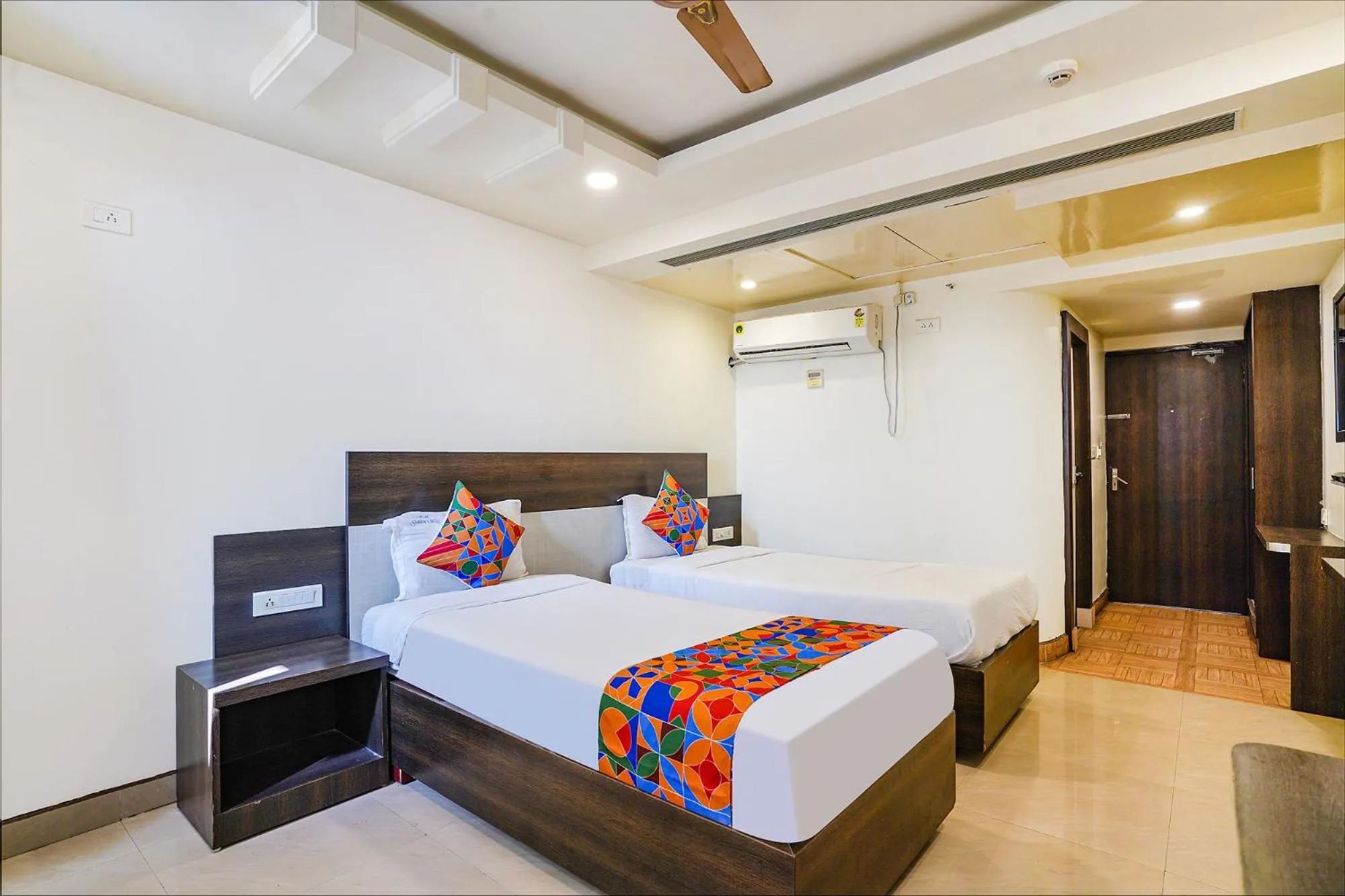 Bed in FabHotel Golden Way