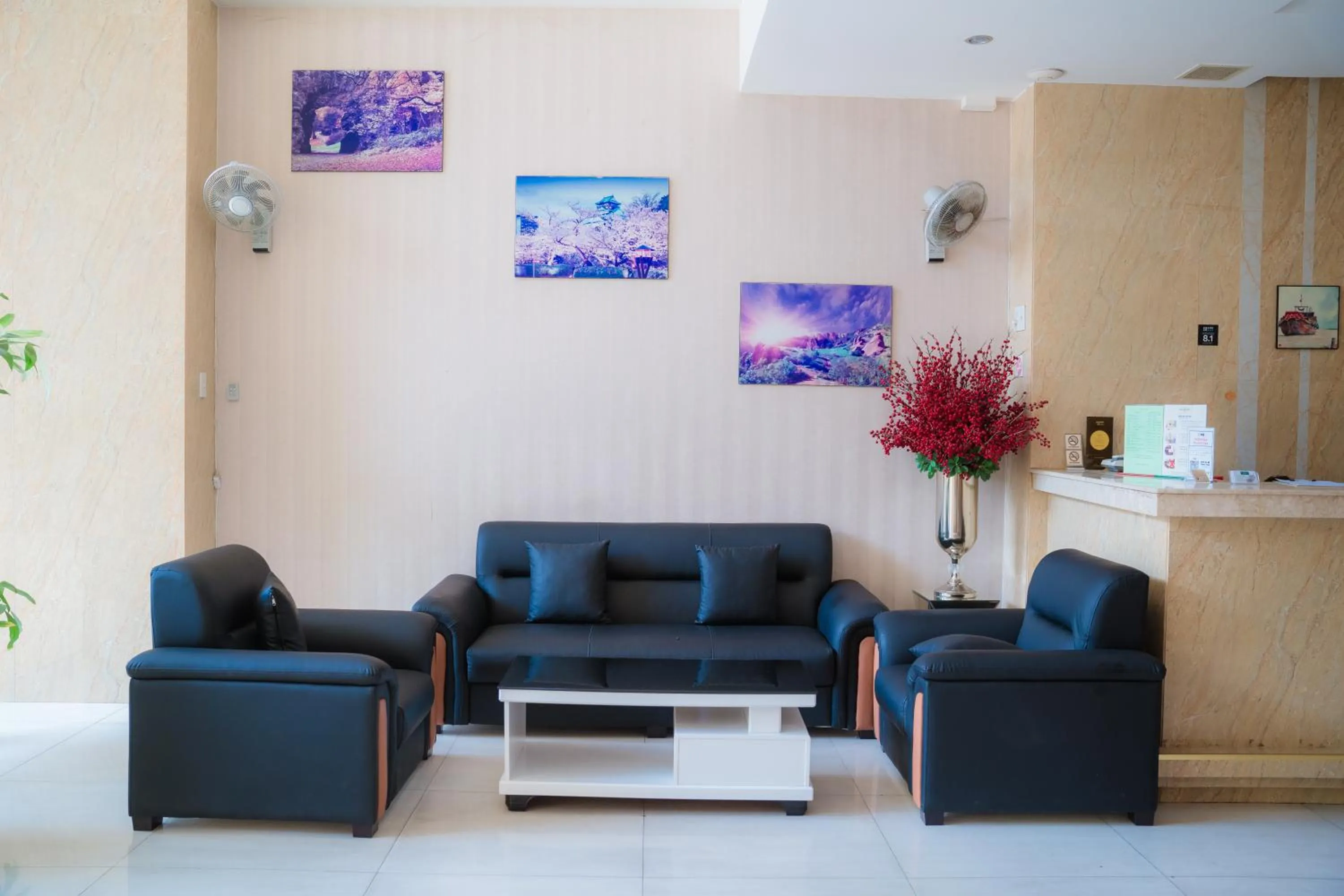 Seating area in Nhat Linh Hotel & Suites Da Nang