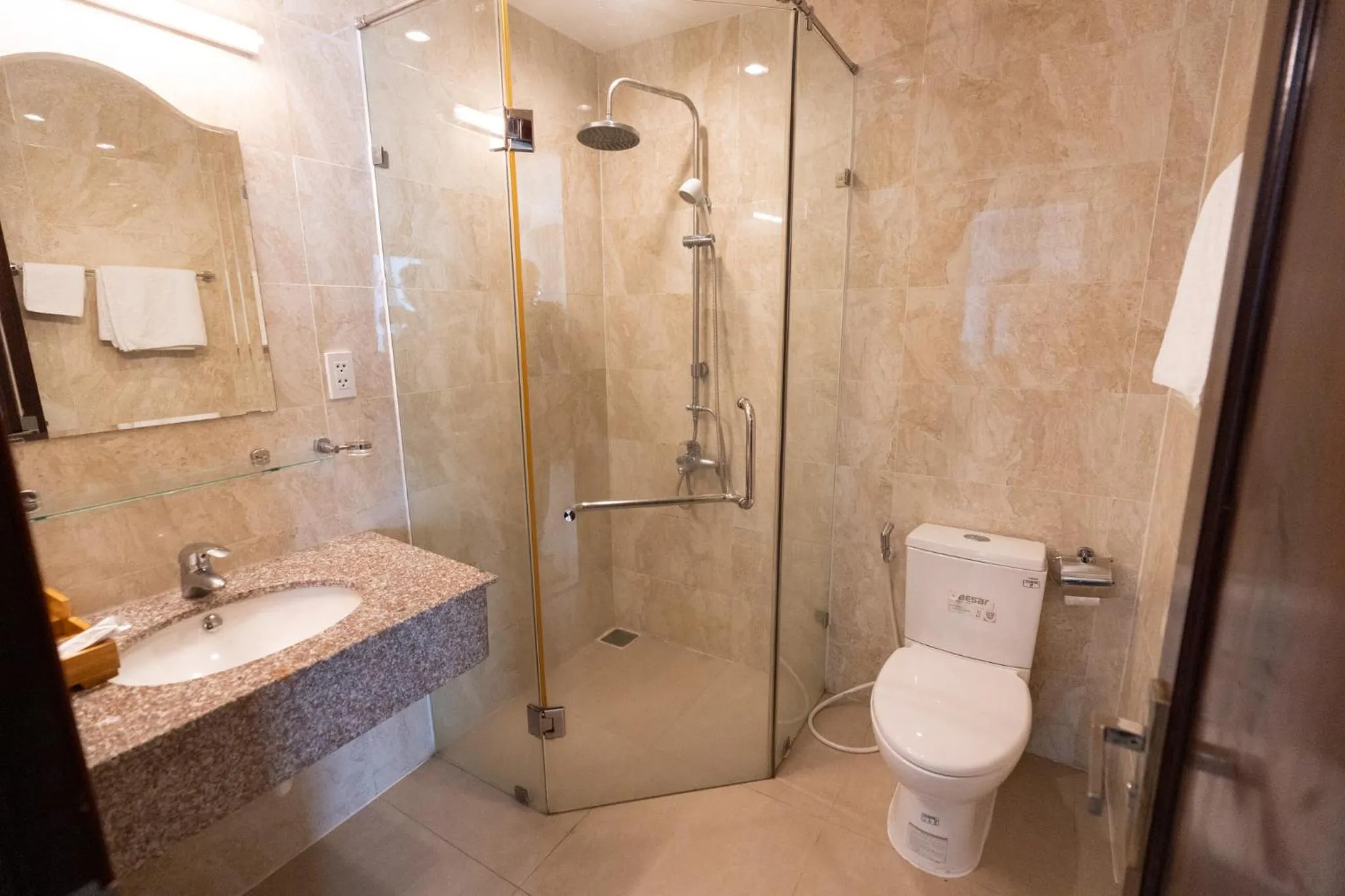Bathroom in Nhat Linh Hotel & Suites Da Nang