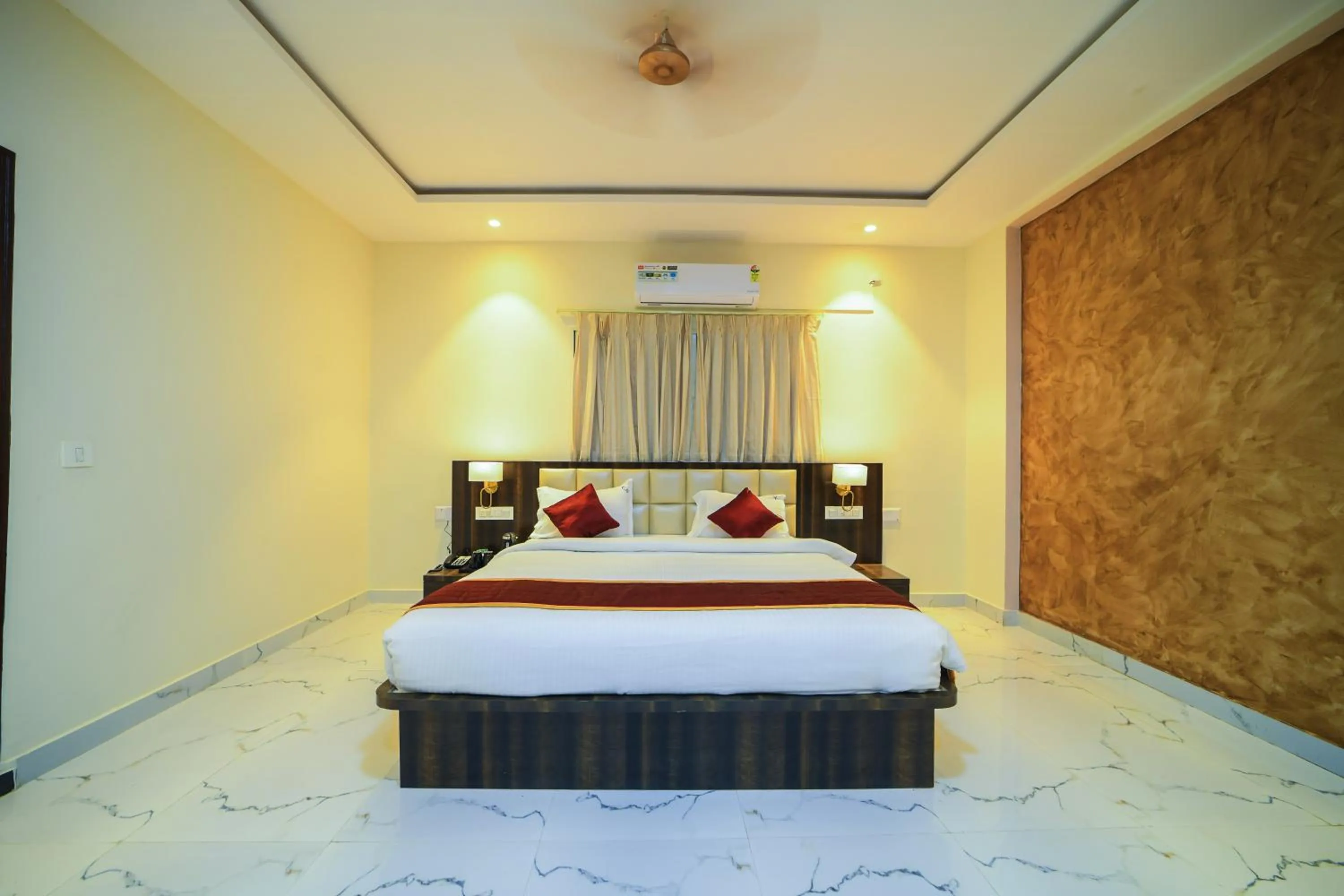 Bed in VIVIDUS SLEEK CN WINDSOR, Chikmagaluru