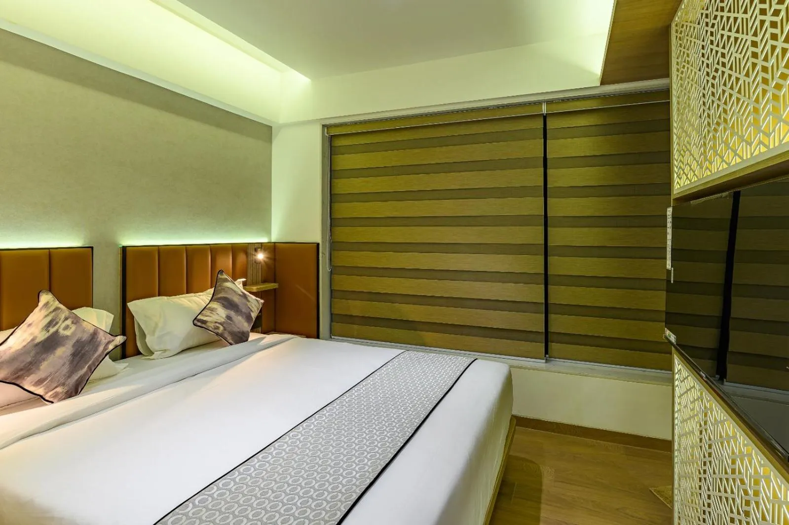 Photo of the whole room, Bed in Hotel Eden Serenity