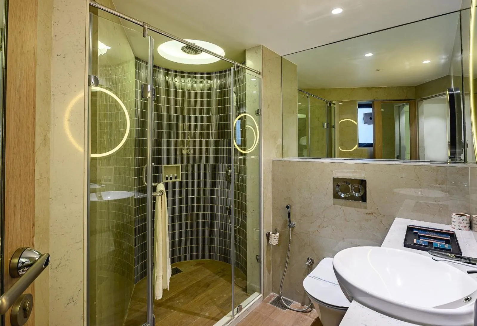 Bathroom in Hotel Eden Serenity