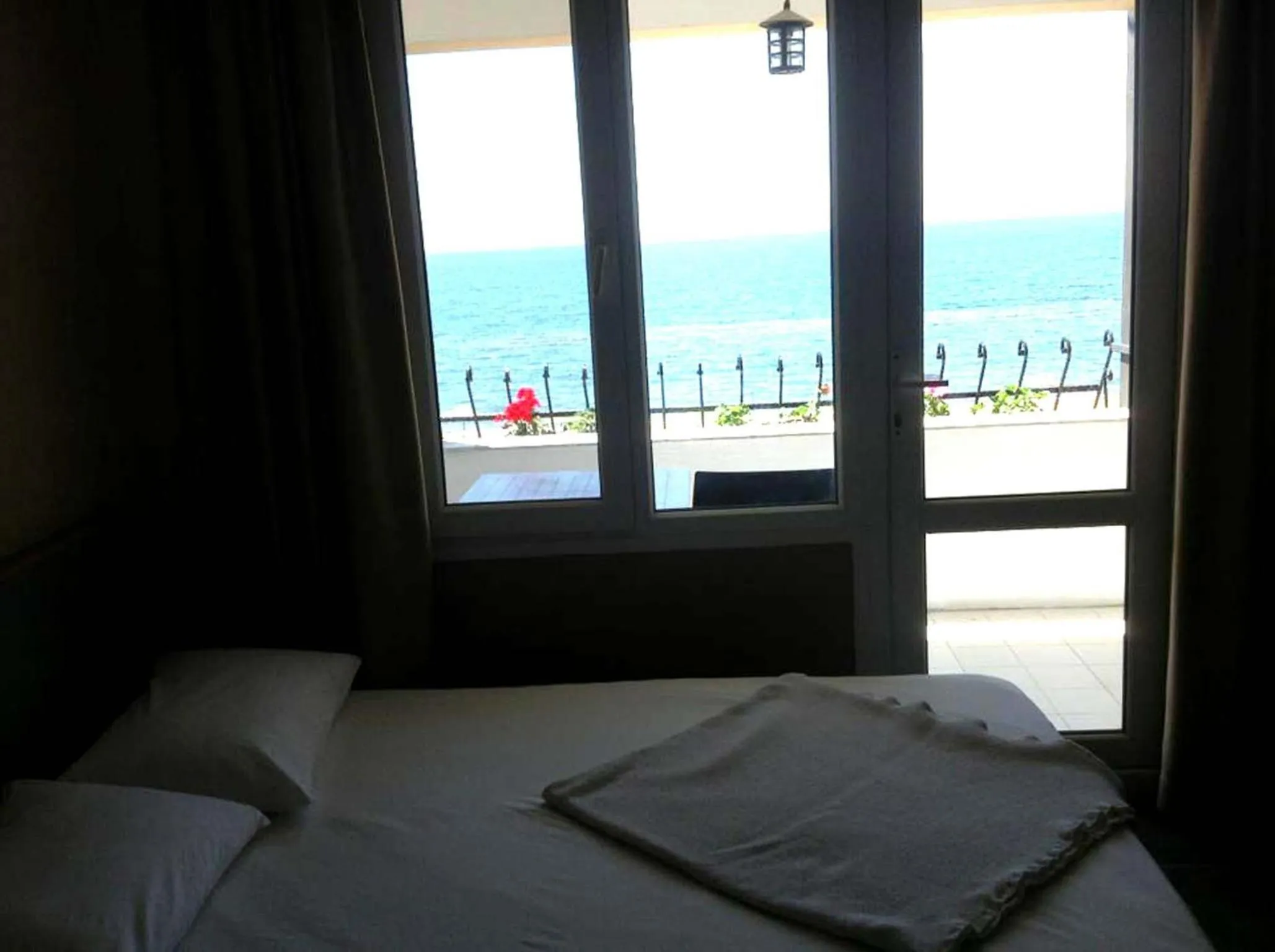 Bed in Sunset Hotel Dikili