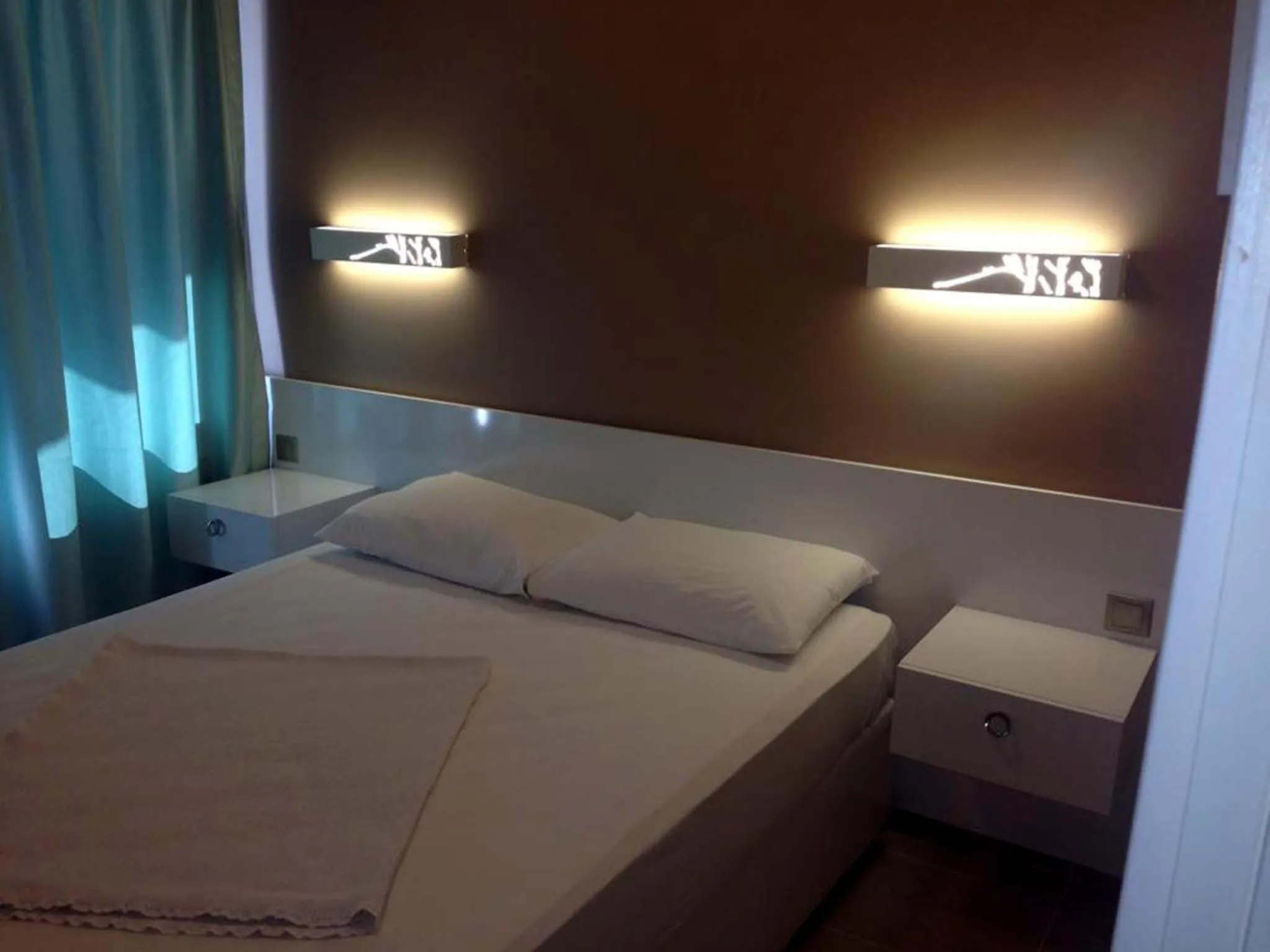 Bed in Sunset Hotel Dikili