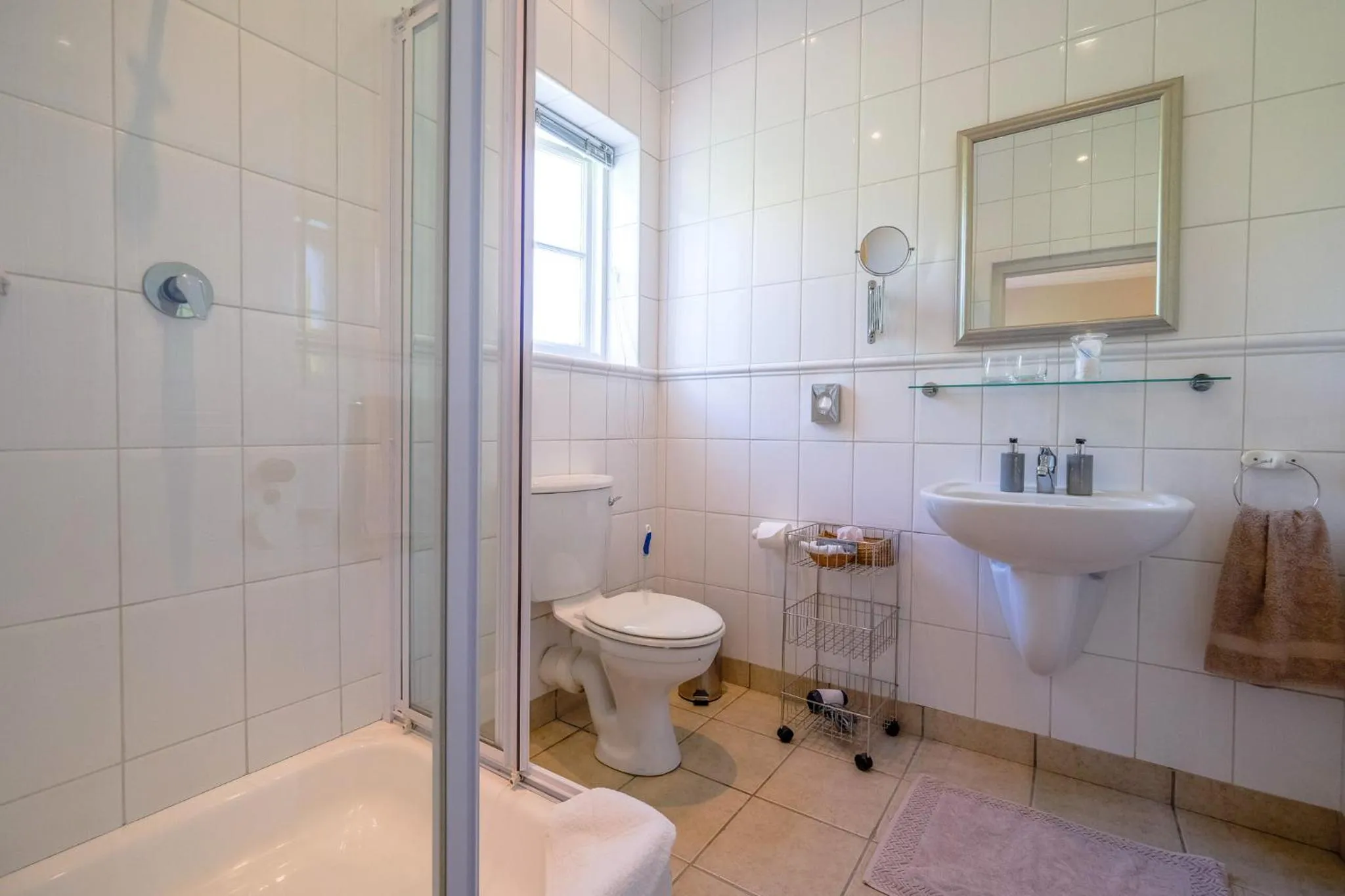 Bathroom in Oude Berg Guesthouse - 10 Caledon Street