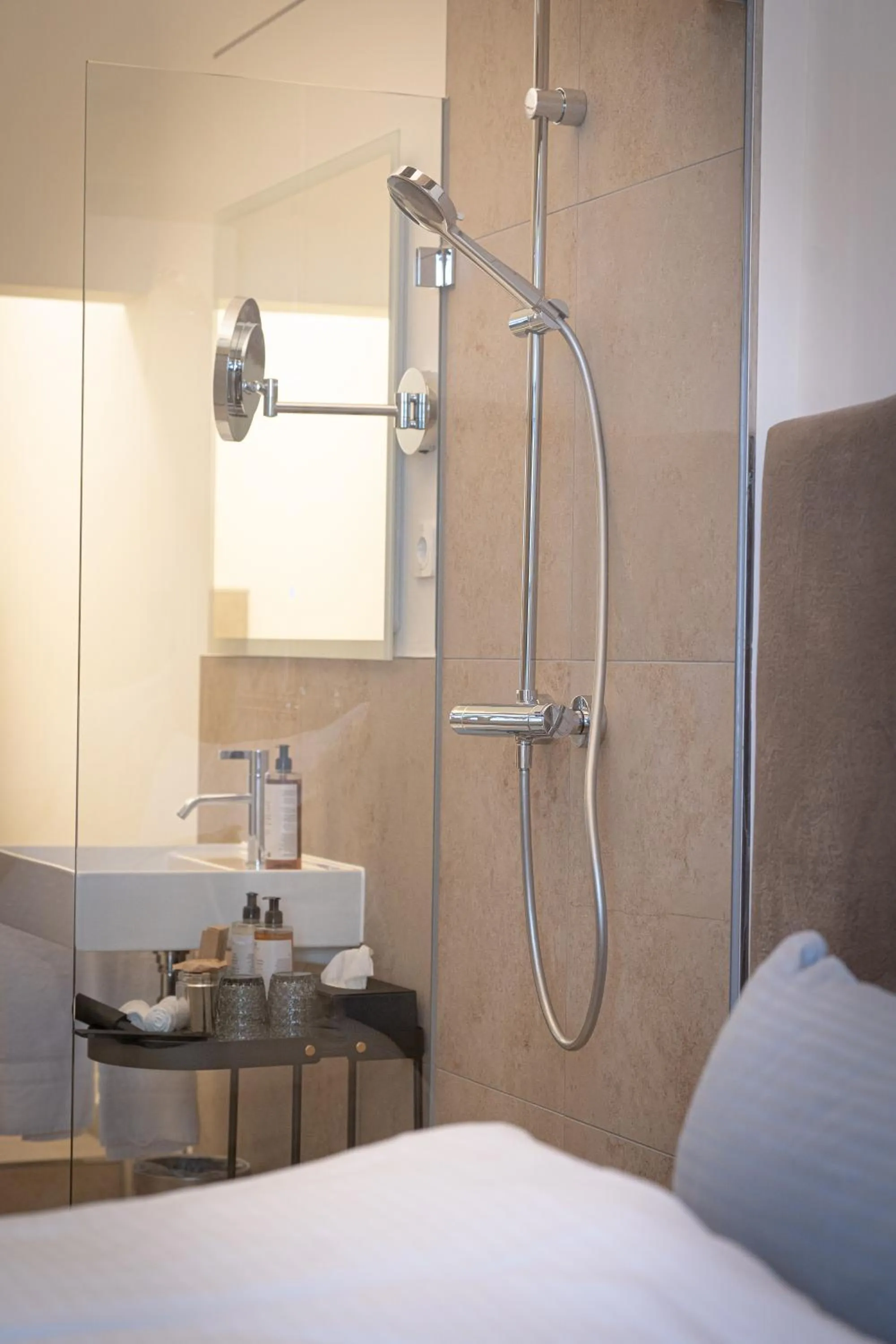 Bathroom, Bed in Maxim Suites by Elias Holl