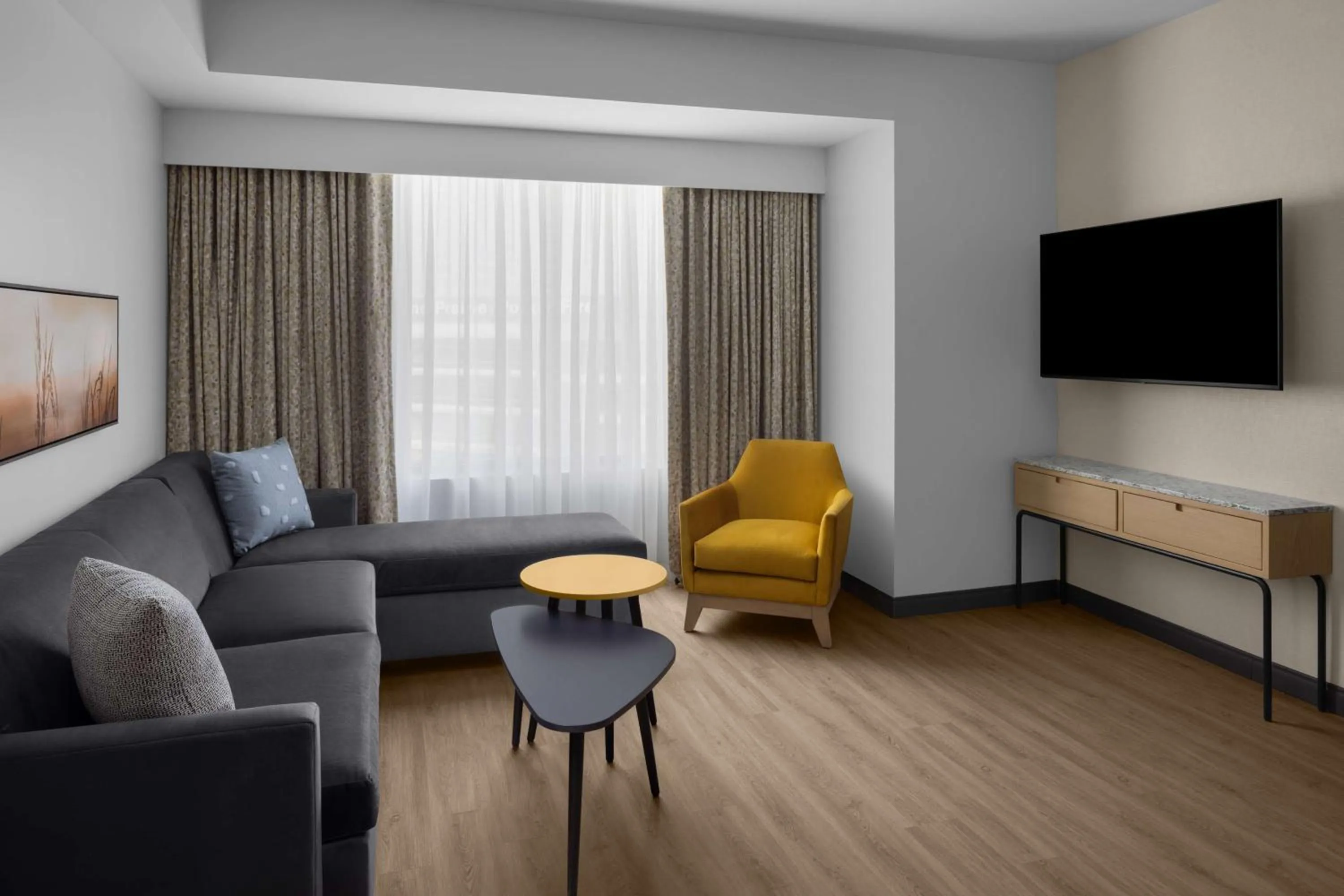Living room in Homewood Suites By Hilton Grand Prairie At EpicCentral