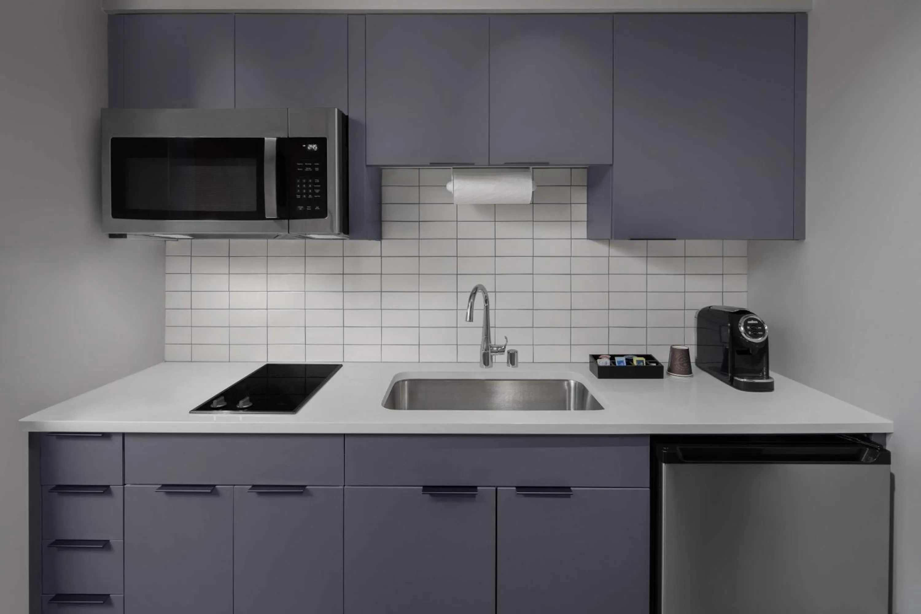 Kitchen or kitchenette in Homewood Suites By Hilton Grand Prairie At EpicCentral