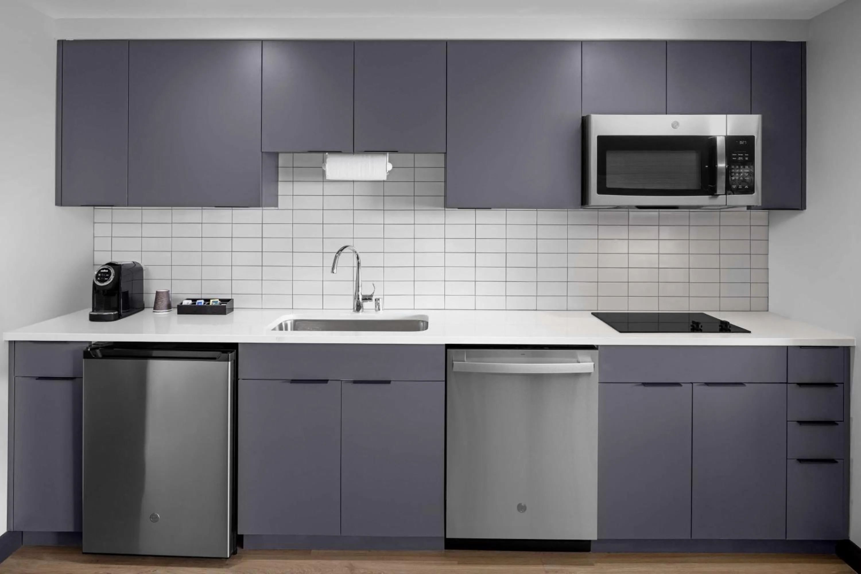 Kitchen or kitchenette in Homewood Suites By Hilton Grand Prairie At EpicCentral