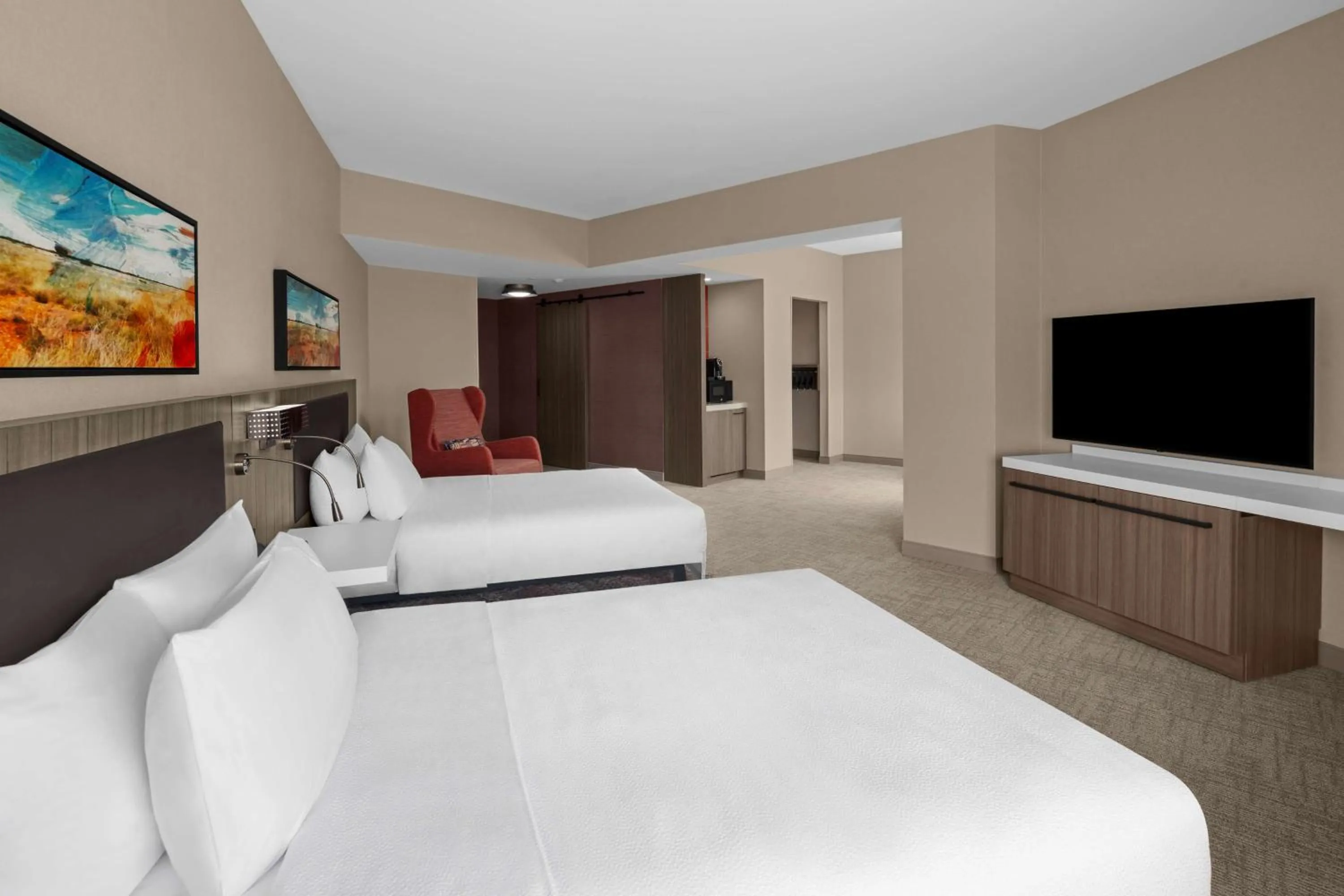 Bed in Hilton Garden Inn Grand Prairie At EpicCentral