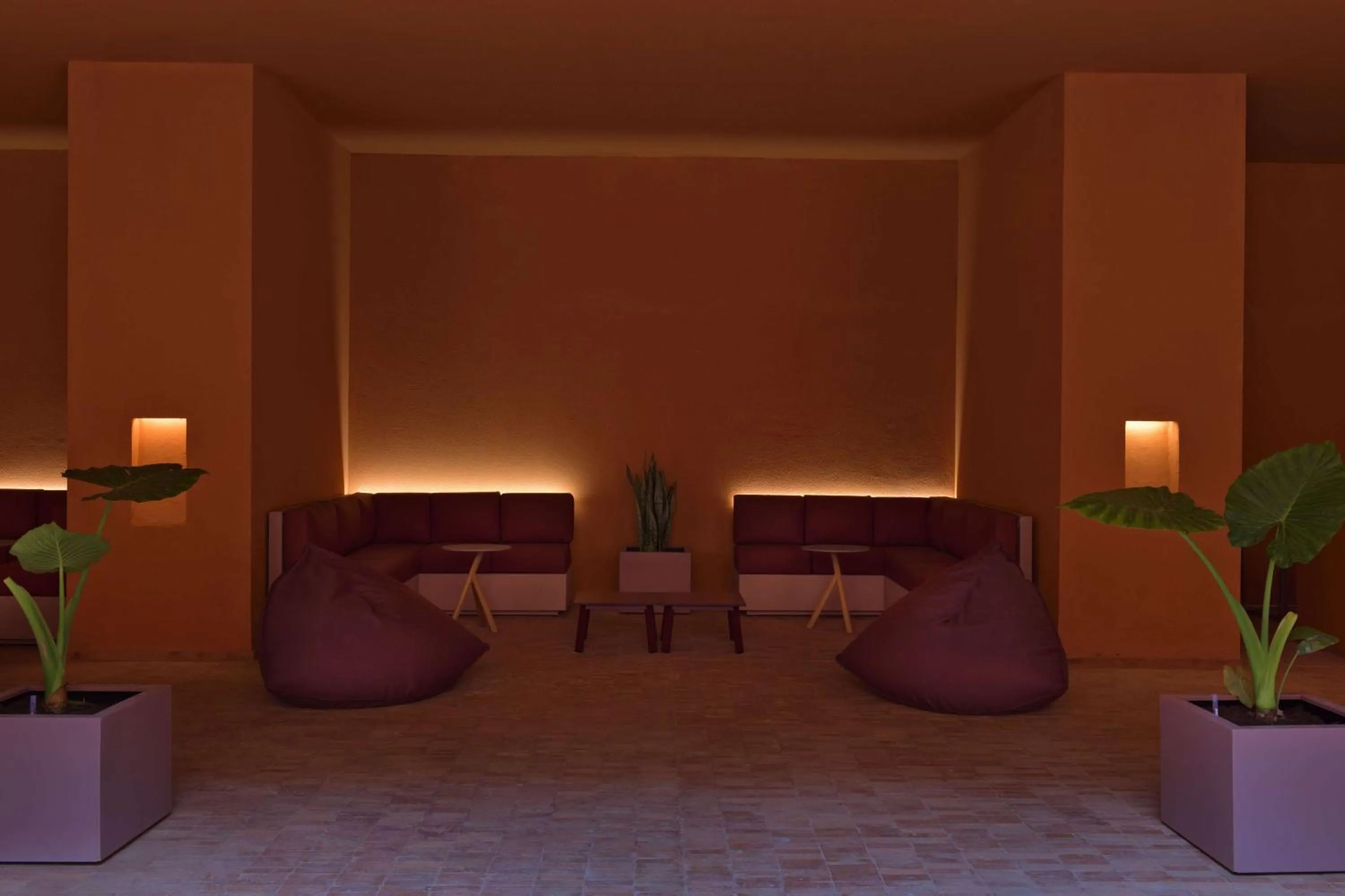 Lobby or reception in Doubletree By Hilton Ben Guerir Hotel & Residences