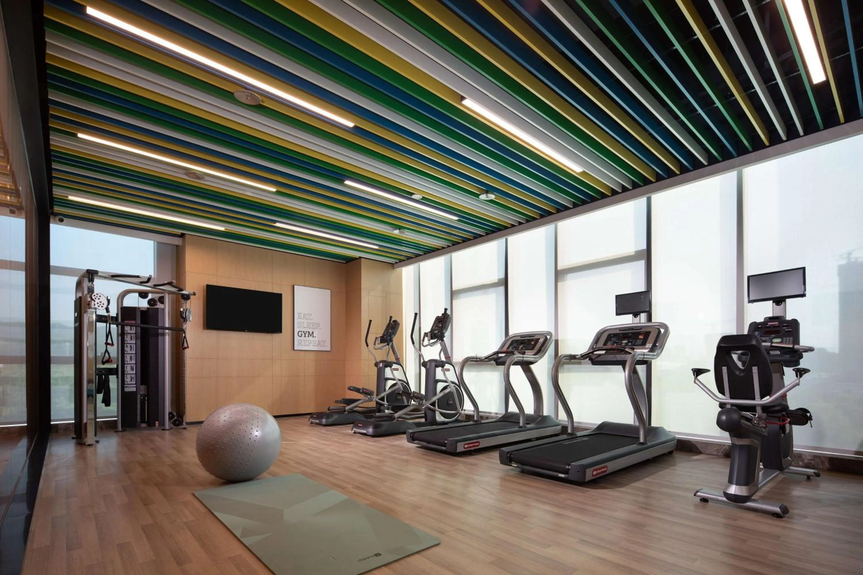Fitness centre/facilities in Hilton Garden Inn Shenzhen Guangming Hongqiao Park