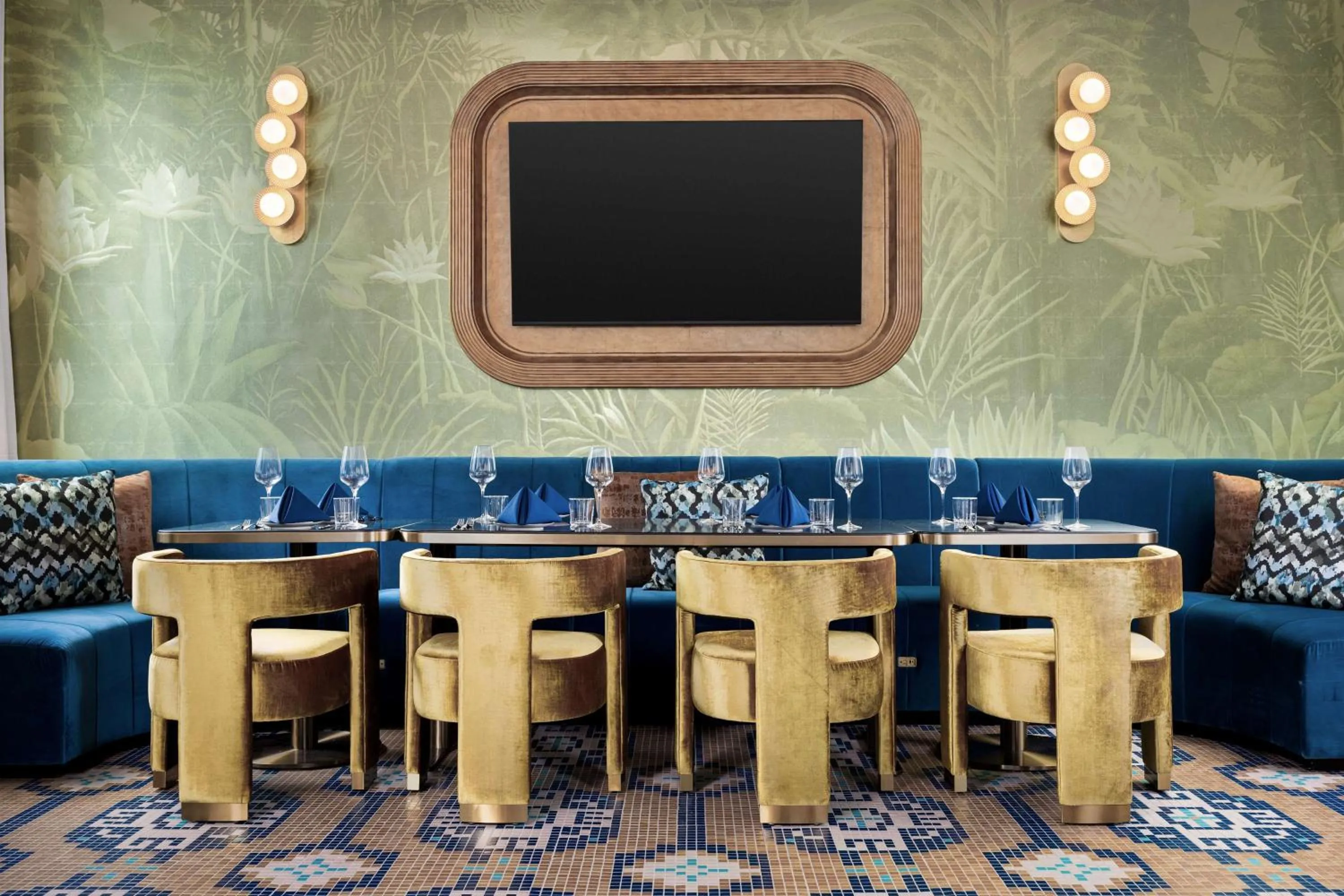 Restaurant/places to eat in The Hiatus Clearwater Beach, Curio Collection By Hilton