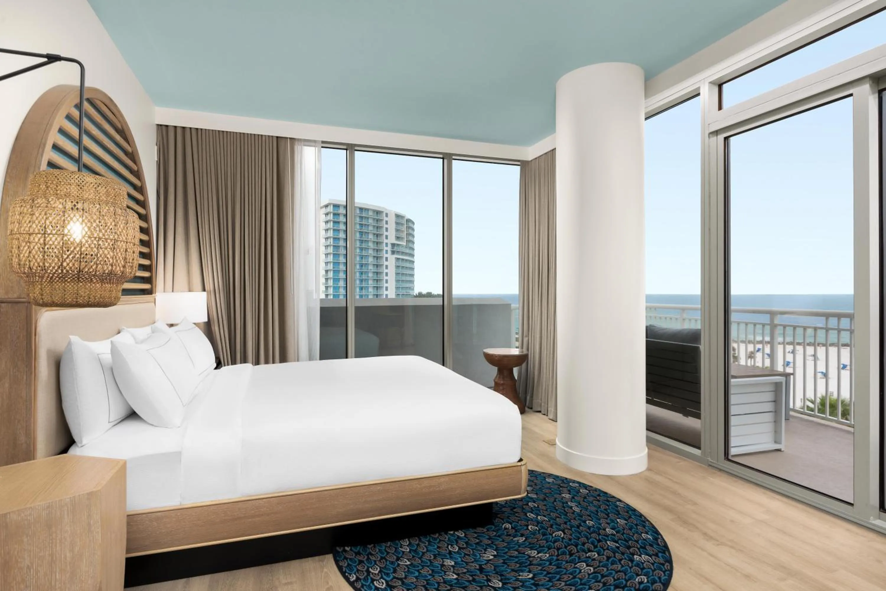 Bed in The Hiatus Clearwater Beach, Curio Collection By Hilton