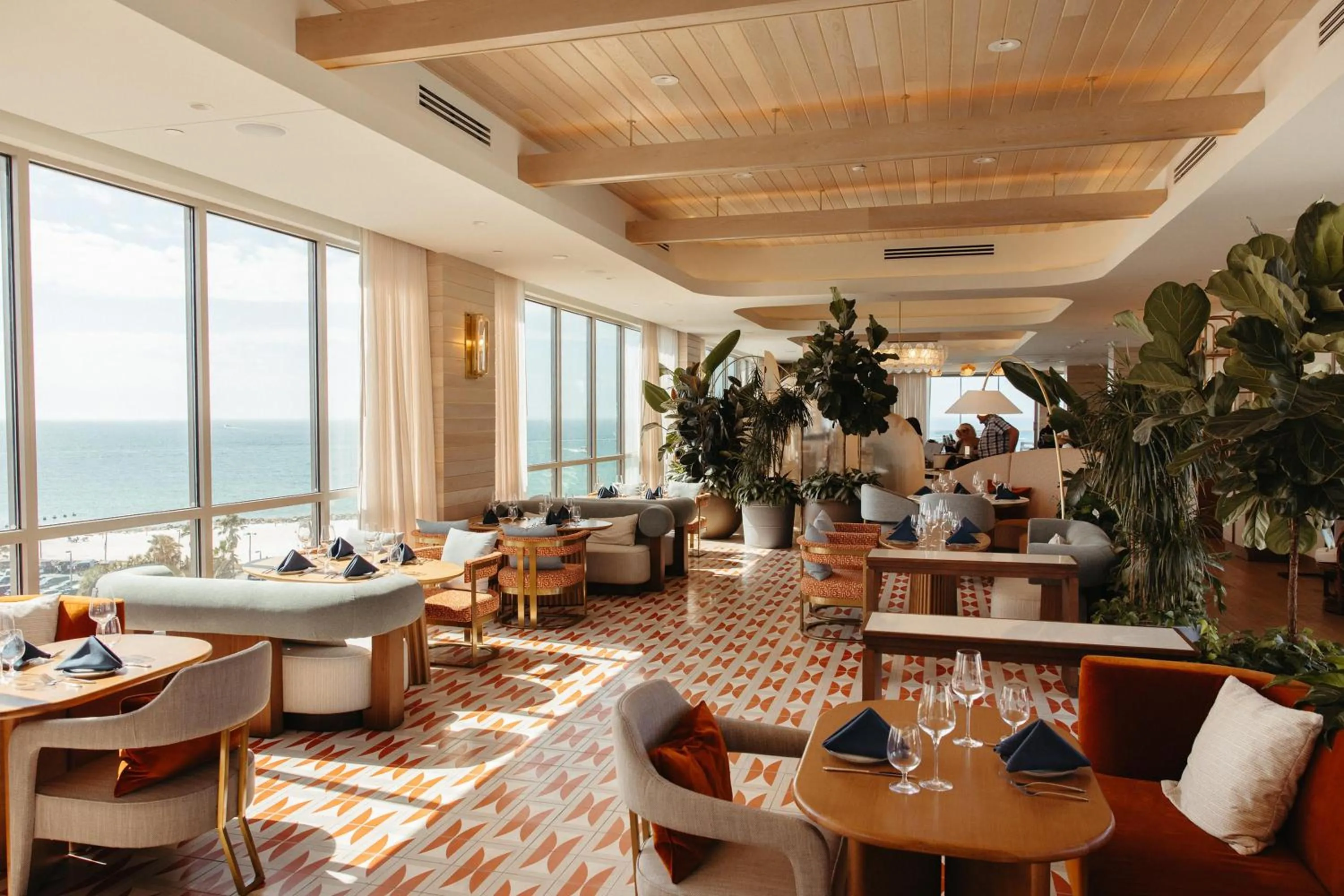 Restaurant/places to eat in The Hiatus Clearwater Beach, Curio Collection By Hilton