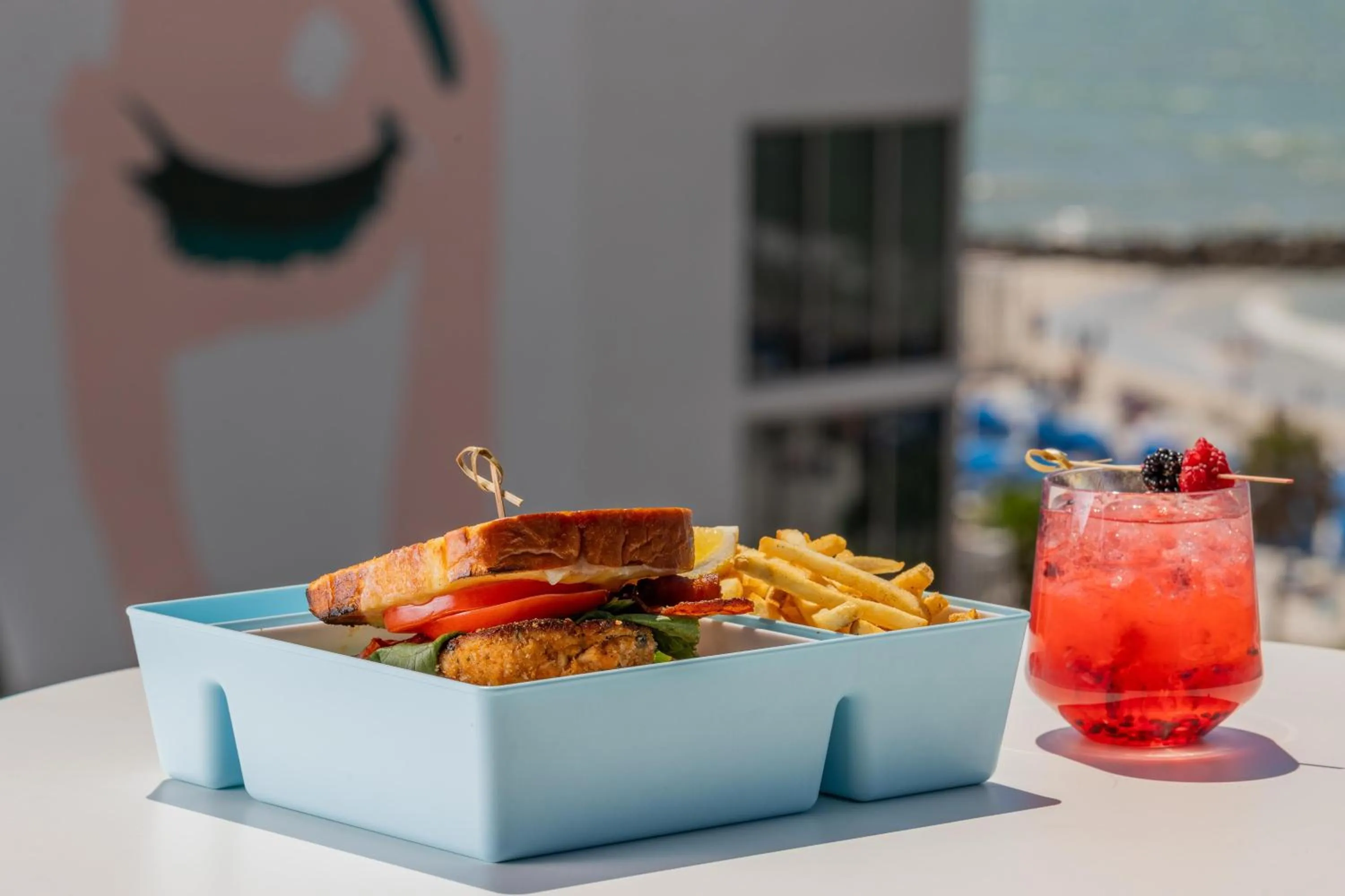 Dining area in The Hiatus Clearwater Beach, Curio Collection By Hilton