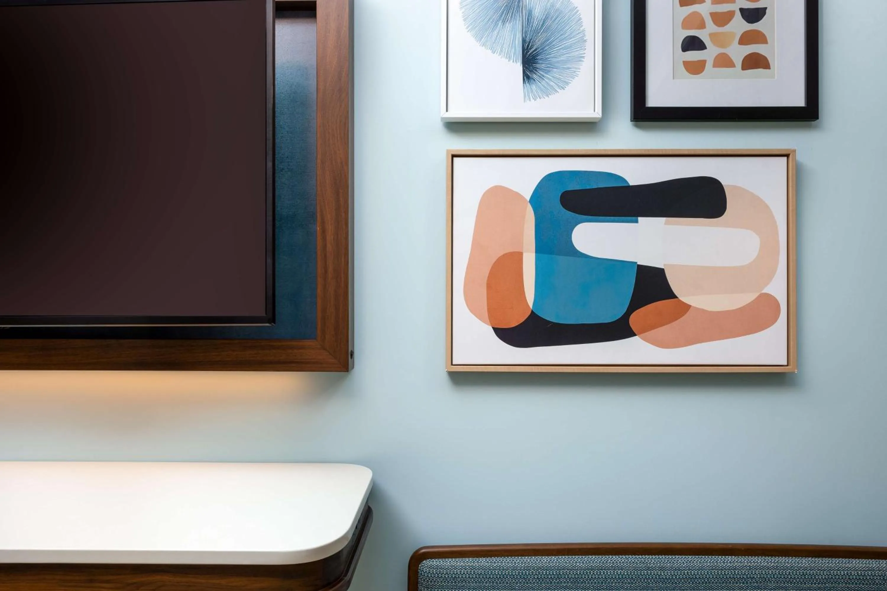 Photo of the whole room in The Hiatus Clearwater Beach, Curio Collection By Hilton