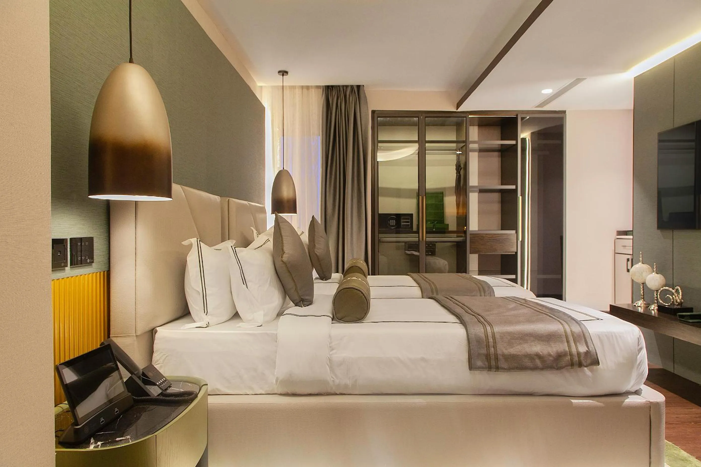 Photo of the whole room, Bed in The Delborough Lagos