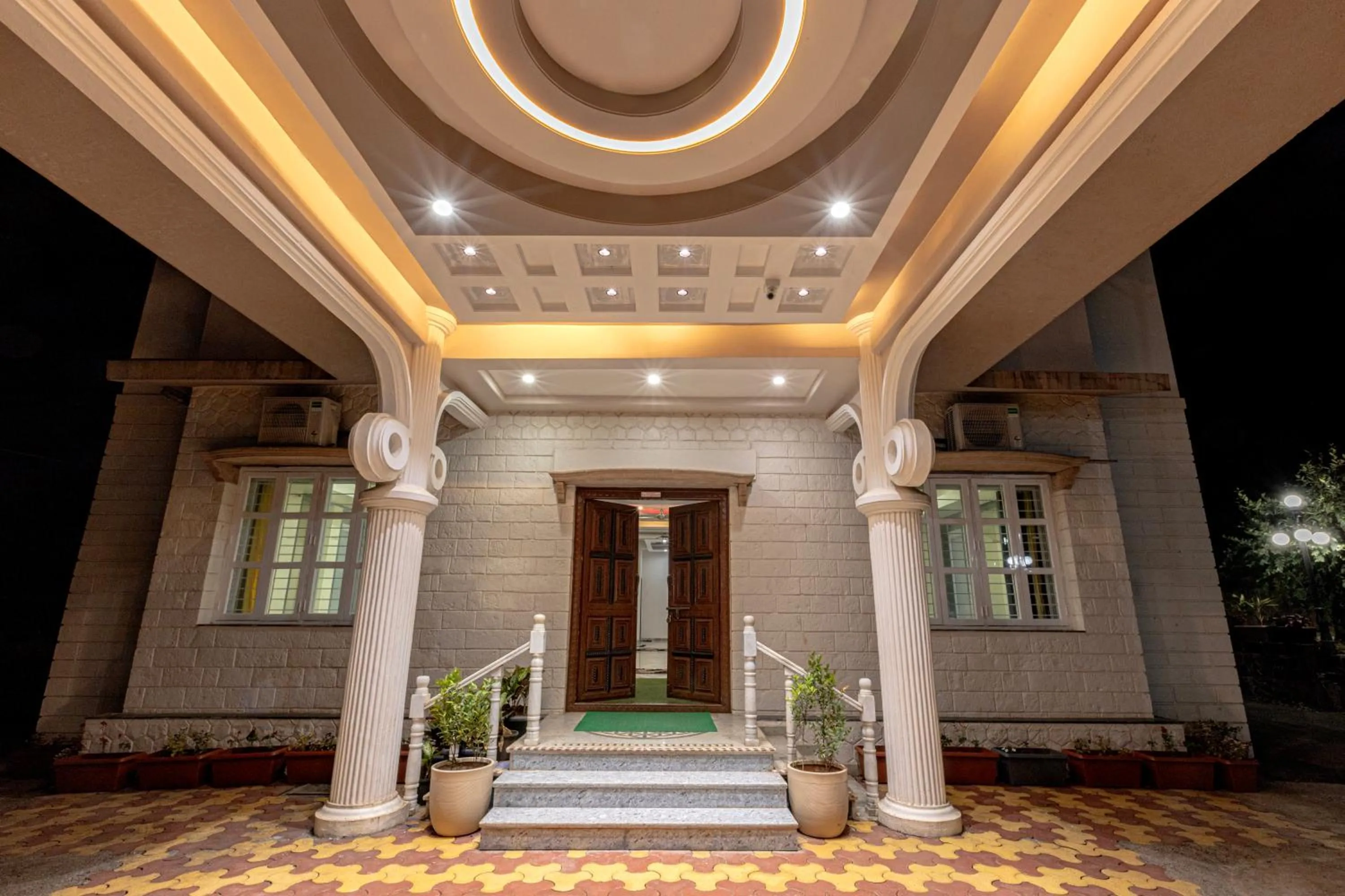 Facade/entrance in Silver Galaxy Resort